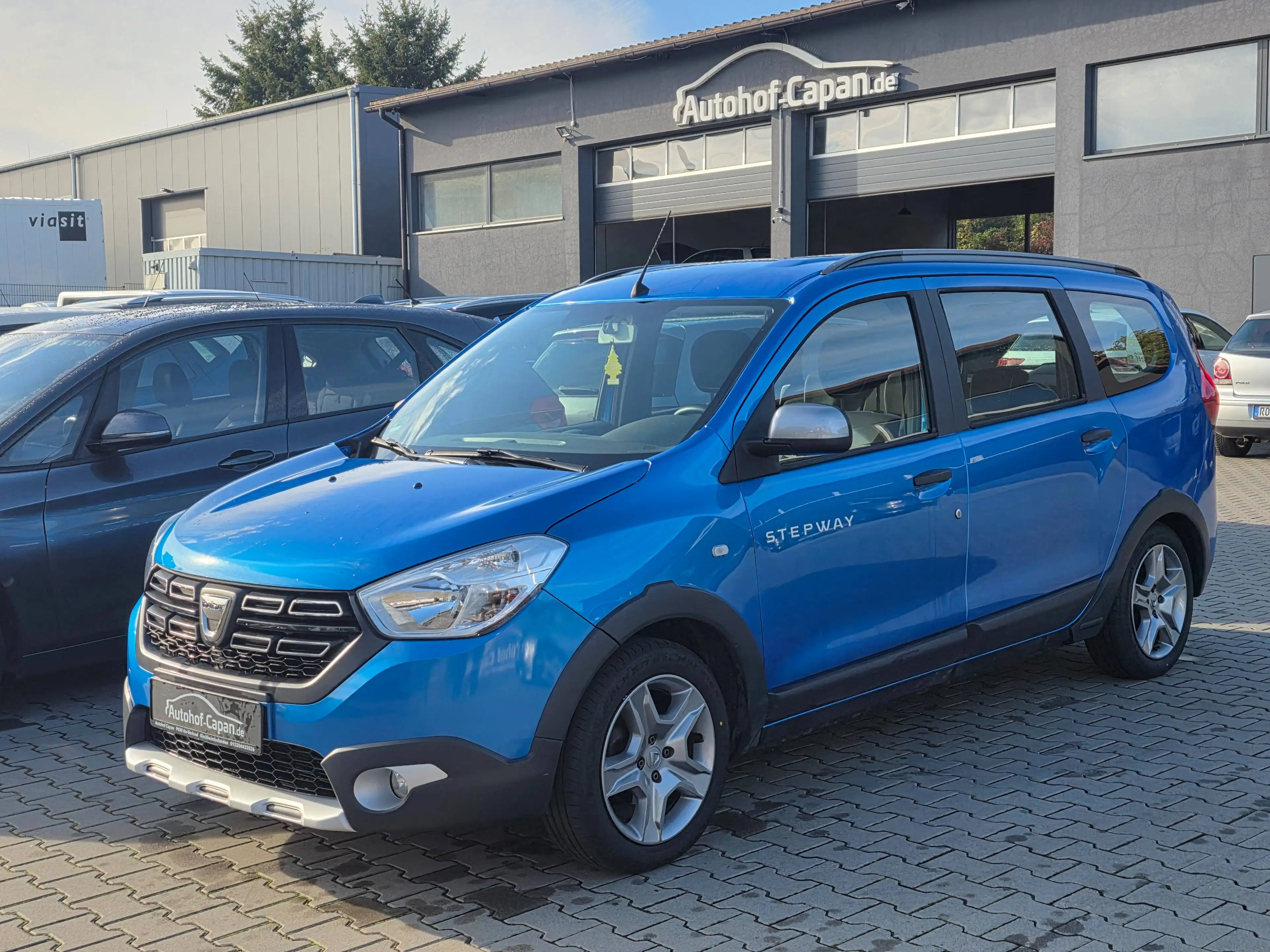 Dacia Lodgy Lodgy SCe 100 Stepway/1.Ha/Navi/Eu6/PDC/Sitzh/Eu6/TOP/