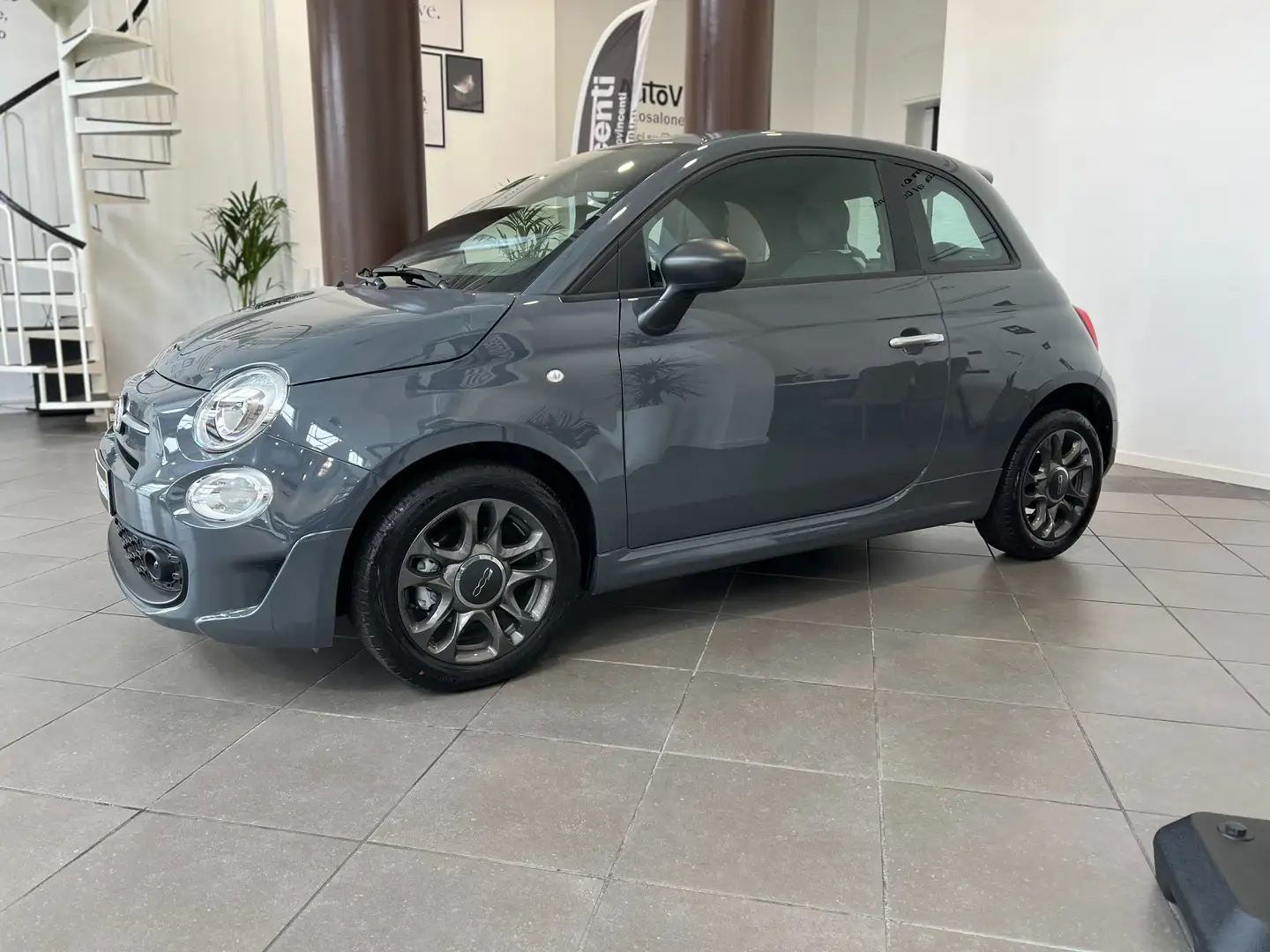 Fiat 500 1.0 CC 70 CV HYBRID CONNECT KM ZERO Grigio - 2