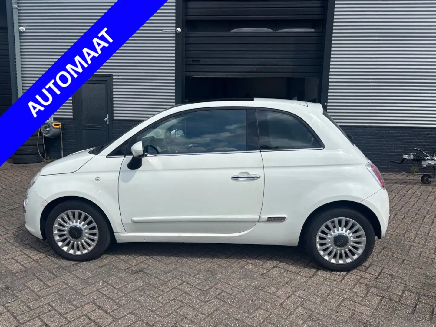 Fiat 500 1.2 Lounge | AUTOM | 3 MND GAR | AIRCO SPORTVELGEN Wit - 1