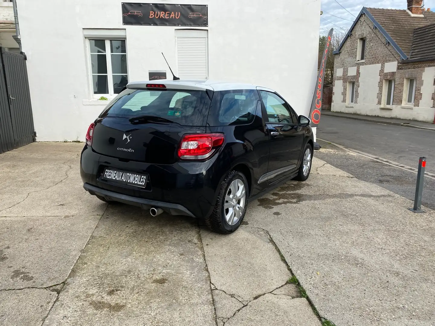 Citroen DS3 1.4 VTI 95 AIRDREAM CHIC CHAINE DE DISTRI Schwarz - 2