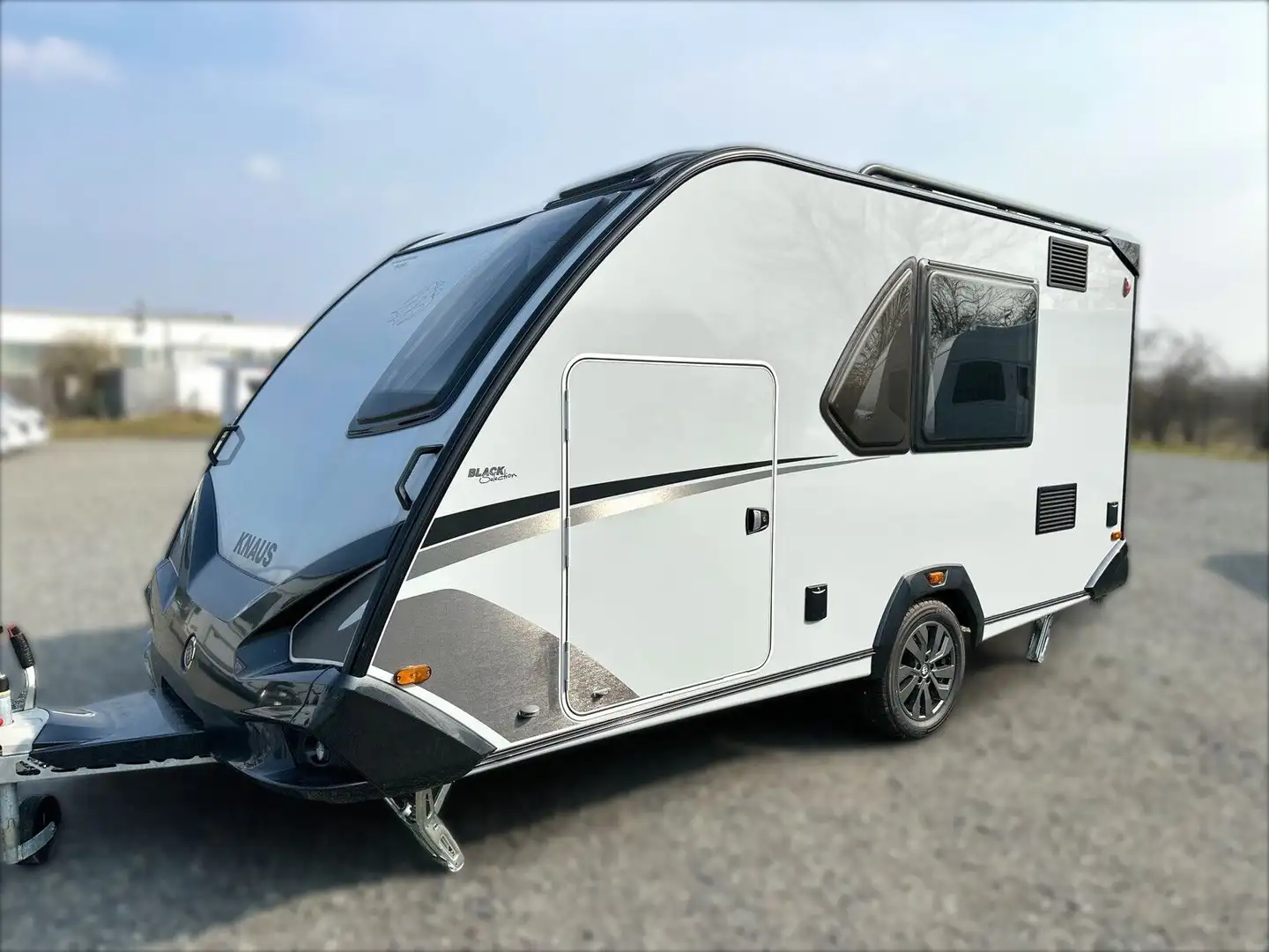 Knaus Sport & Fun BLACK SELECTION 480 QL Klima Markise Grau - 2