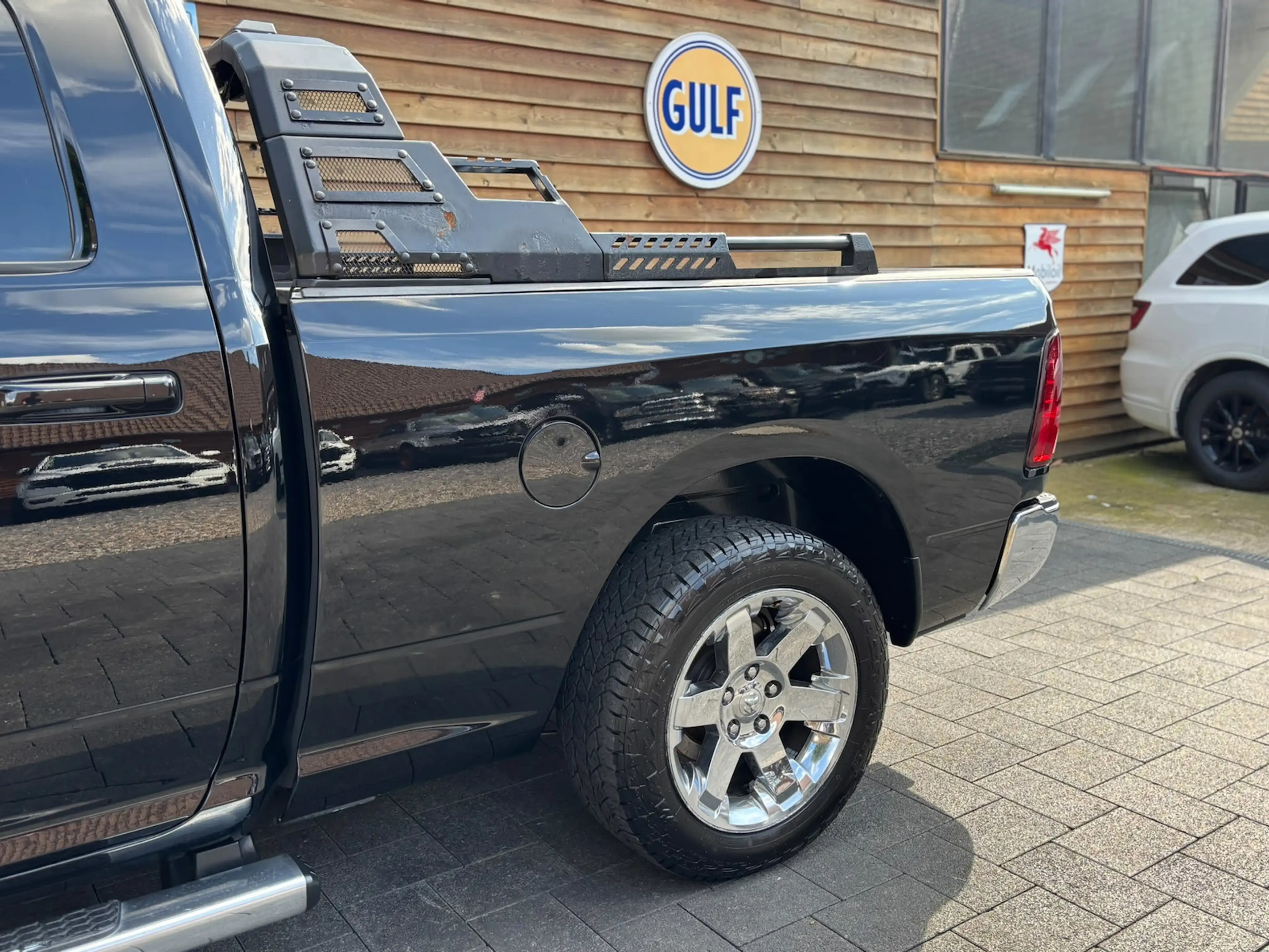 Dodge RAM 1500 5,7 V8 Classic´´ LPG Kamera LED — photo 9