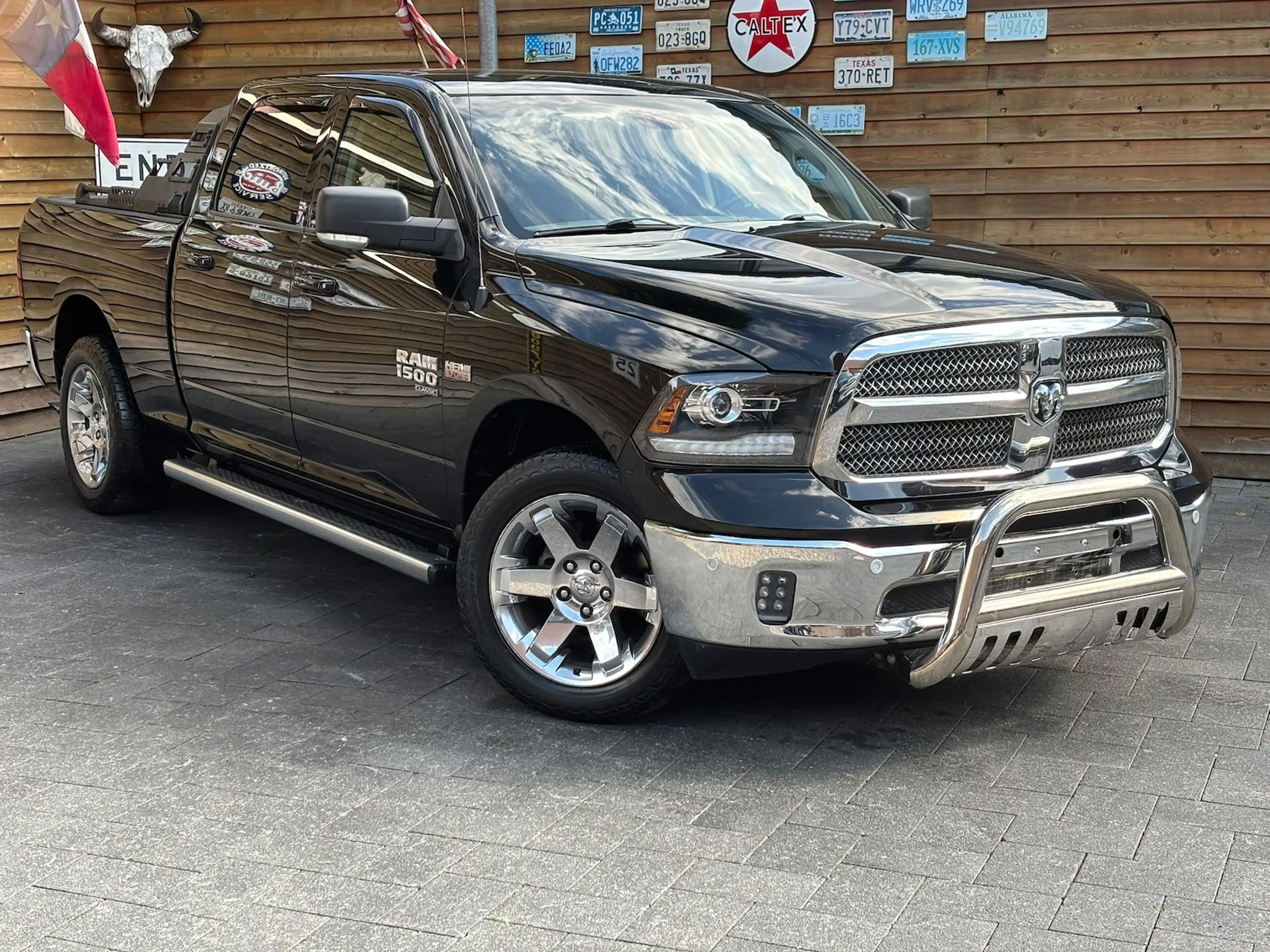 Dodge RAM 1500 5,7 V8 Classic´´ LPG Kamera LED — photo 2