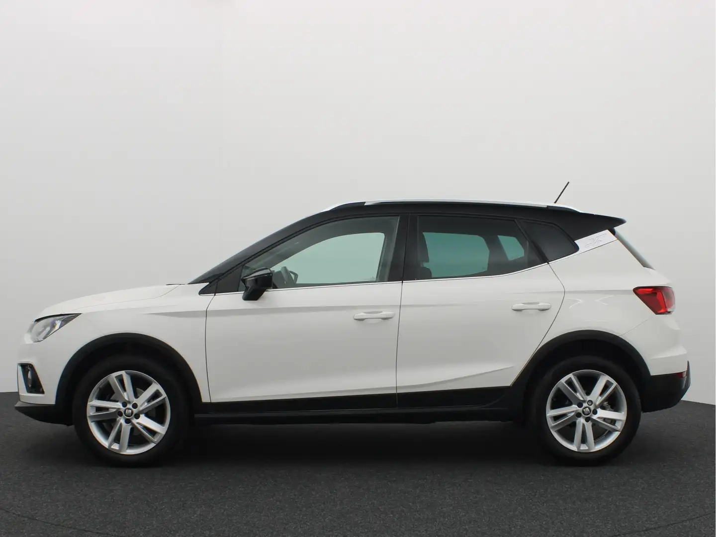 SEAT Arona 1.5 TSI EVO FR Business Intense 4 CILINDER / VIRTU Alb - 2