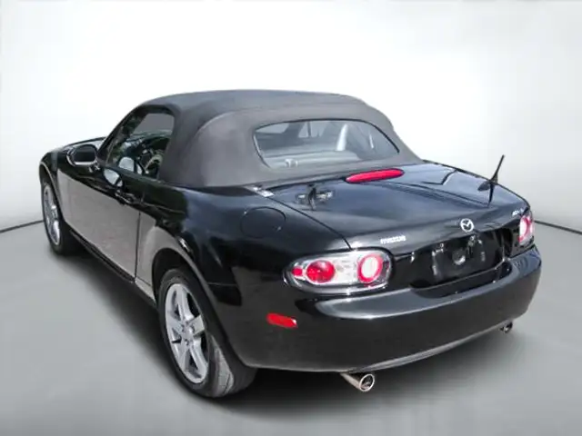 Mazda MX-5 Miata 2006 — photo 4