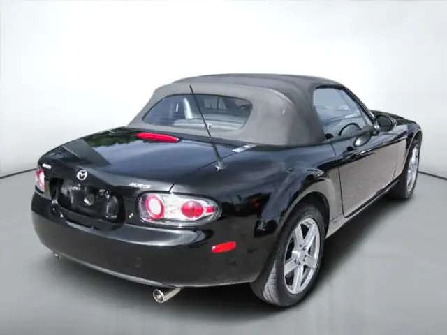 Mazda MX-5 Miata 2006 — photo 5