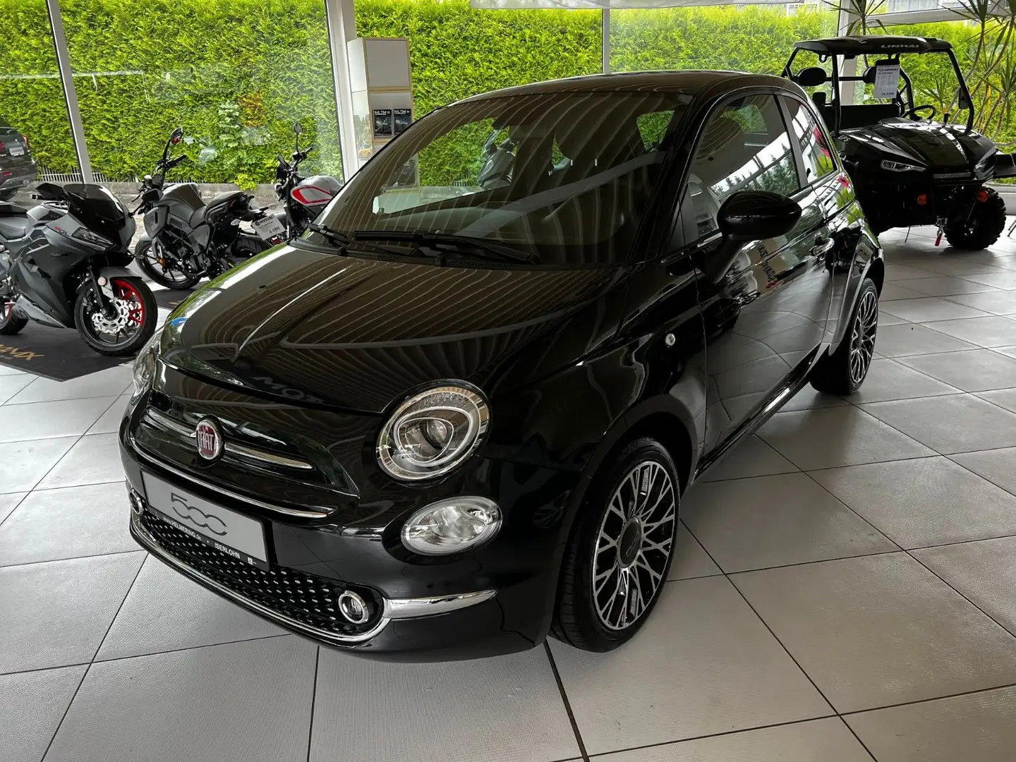 Fiat 500 MY23 1.0 GSE Hybrid DOLCEVITA 51kW Siyah - 1