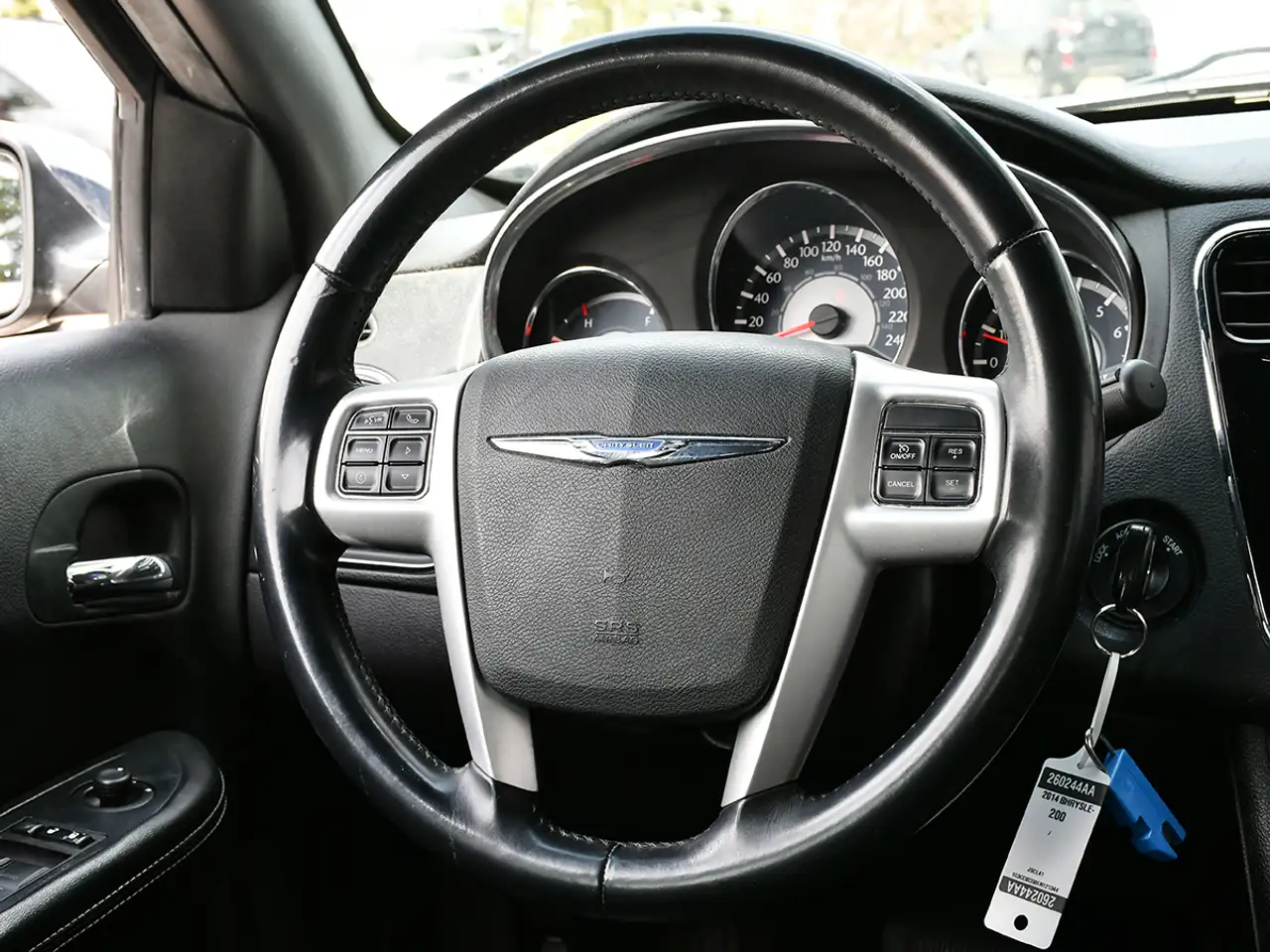 Chrysler 200 photo Chrysler 200