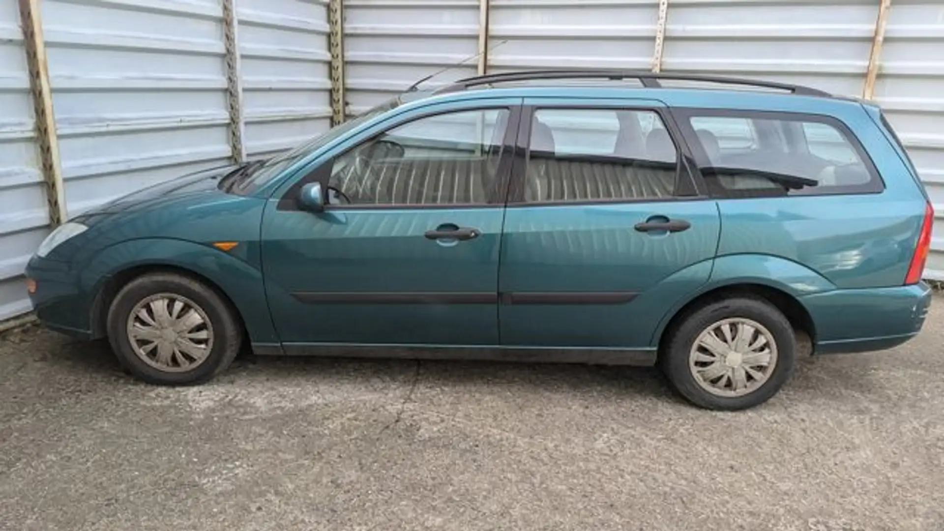 Ford Focus Turnier 1.6 Trend Verde - 2