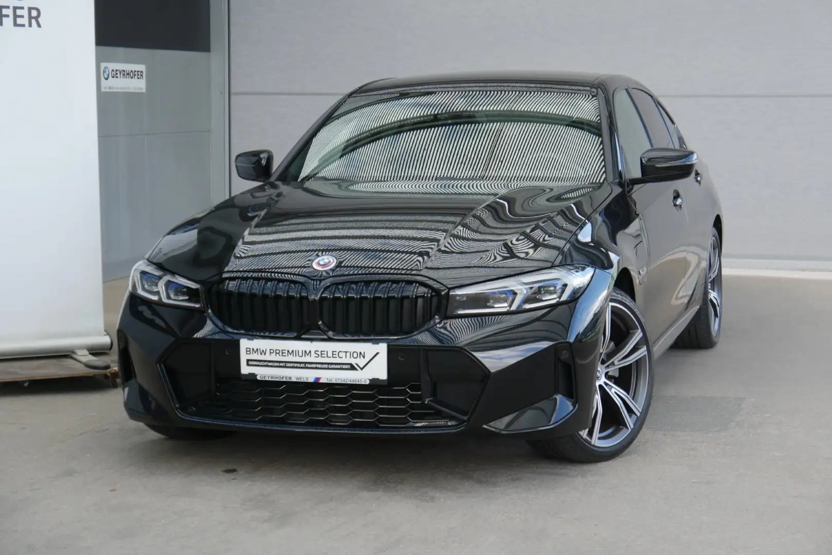 BMW 320 e M-Paket/Adapt. LED/Sitzhzg./Fernlichtassistent/HIFI* Schwarz - 2