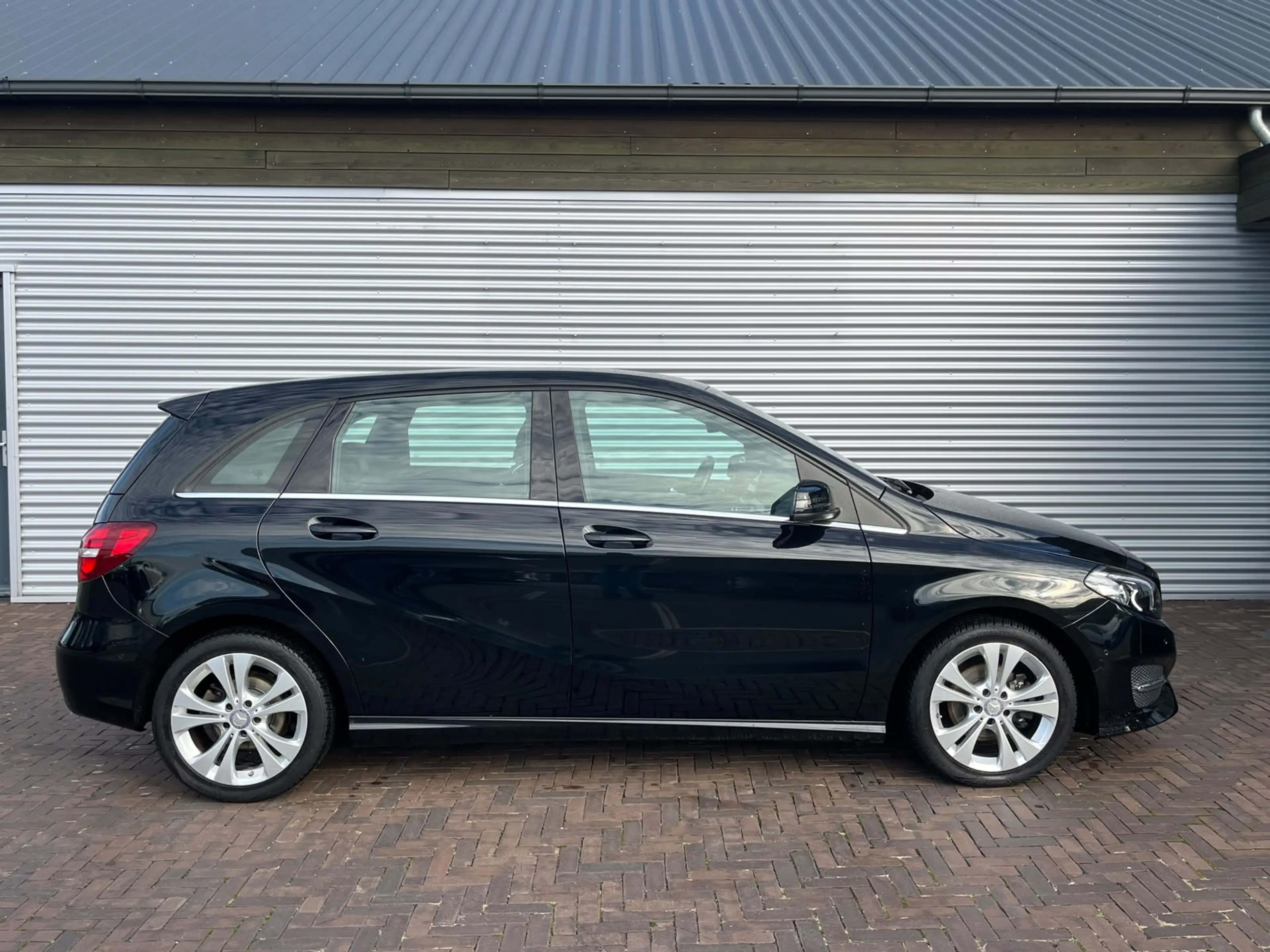 Mercedes-Benz B 200 Prestige LAGE KM! — photo 6