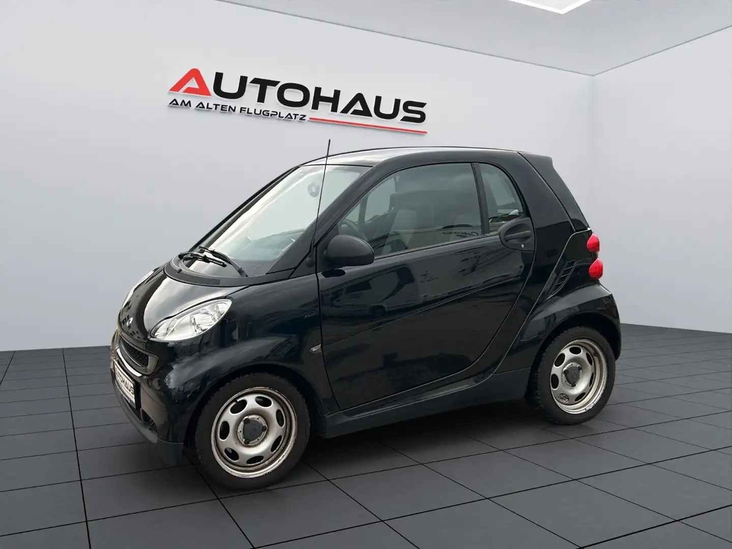 smart forTwo / Automatik/ Navi/Klima/ WenigKm/Facelift Schwarz - 1