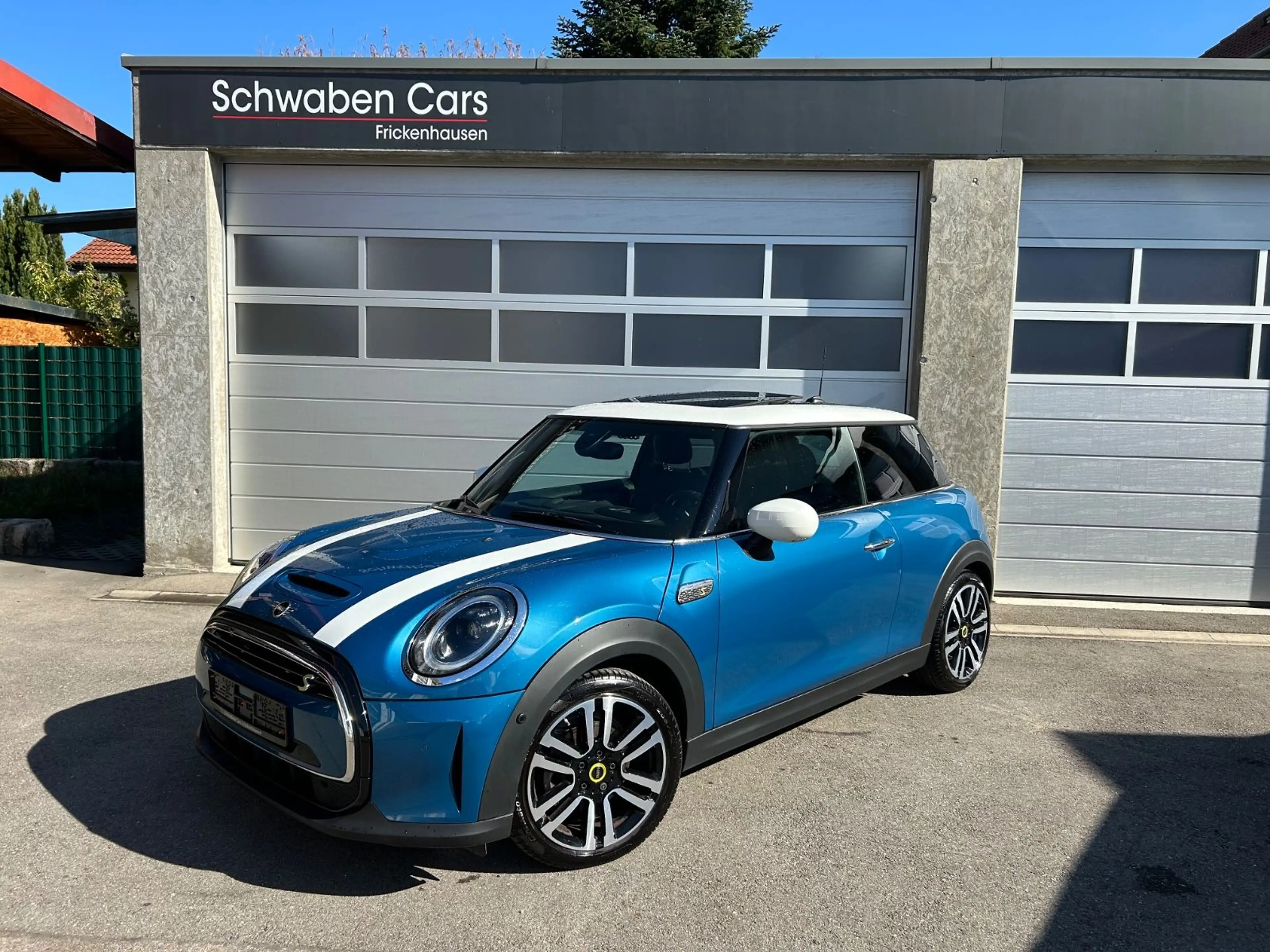 MINI Cooper SE Facelift Pano HUD HiFi H&K Kamera