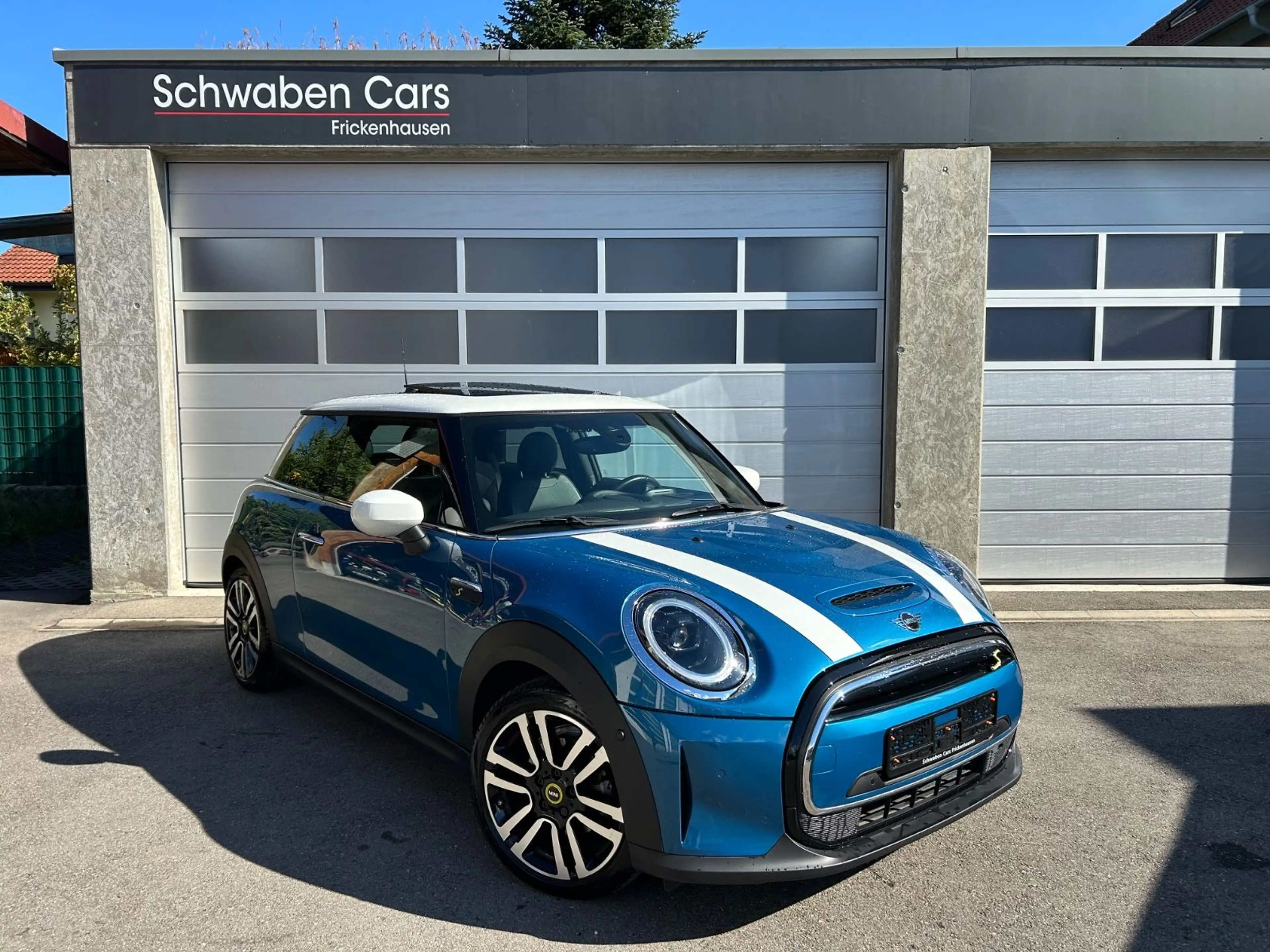 MINI Cooper SE Facelift Pano HUD HiFi H&K Kamera — photo 8