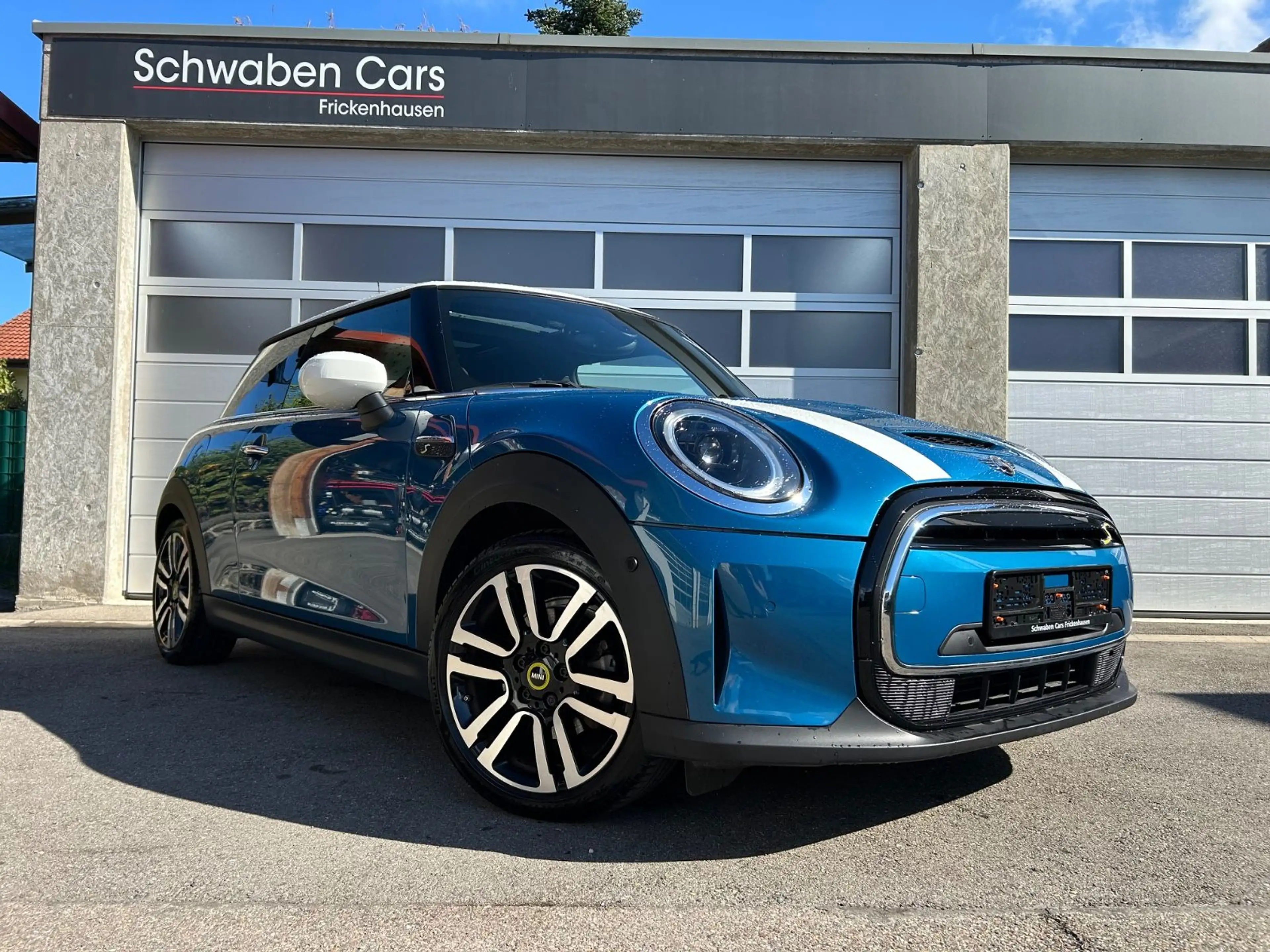 MINI Cooper SE Facelift Pano HUD HiFi H&K Kamera — photo 10