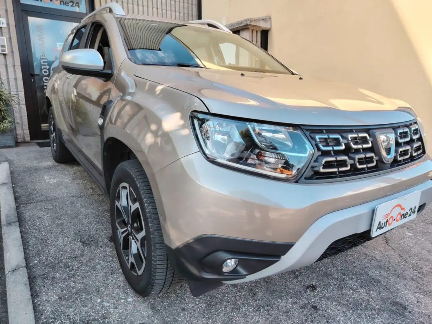 Dacia Duster 1.0 TCe 100 CV ECO-G 4x2 Prestige PREZZO REALE Brons - 2