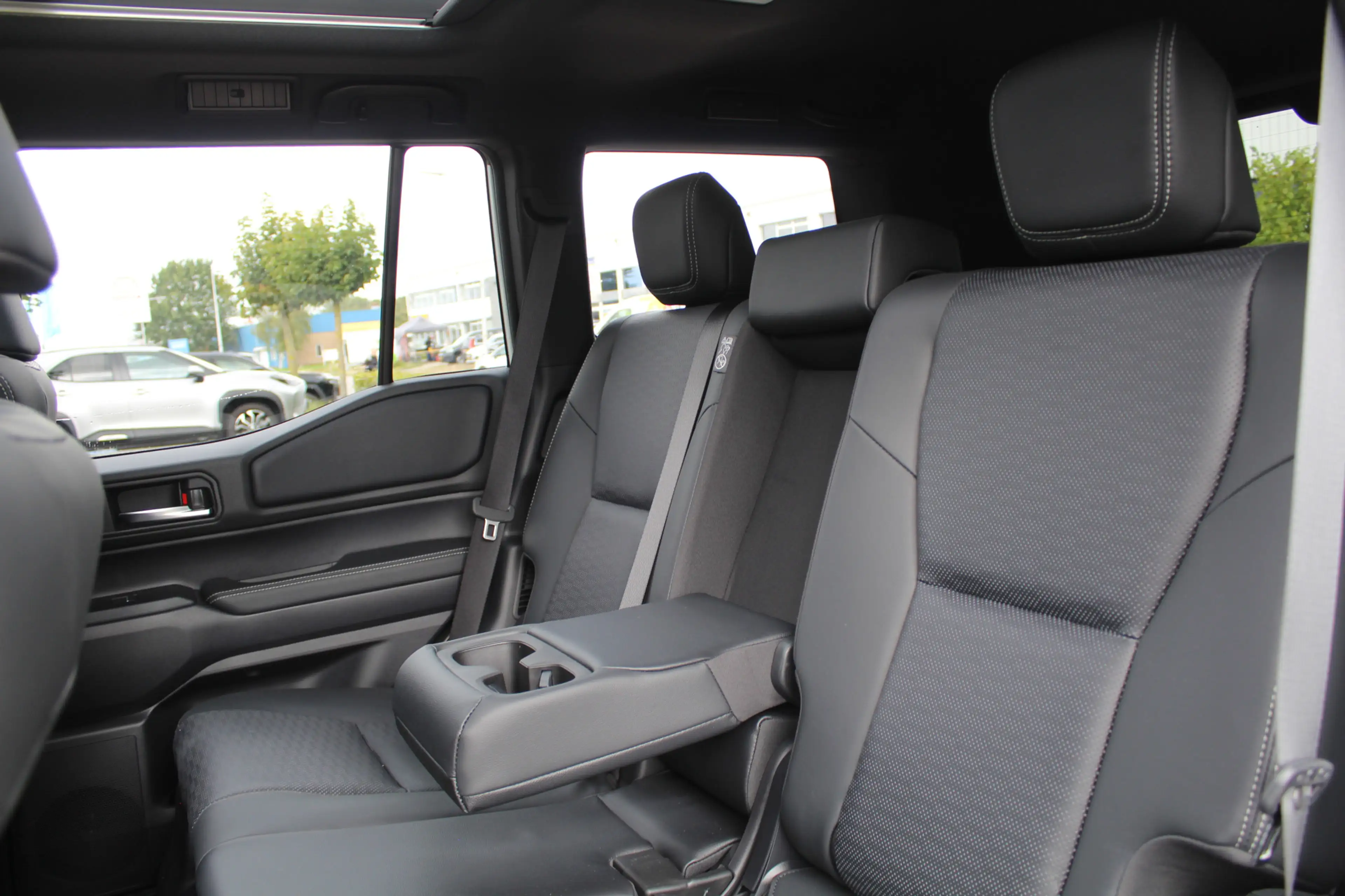 Toyota Land Cruiser 2.8 D-4D Professional 5p. | Rijklaar | Panodak | P — photo 19