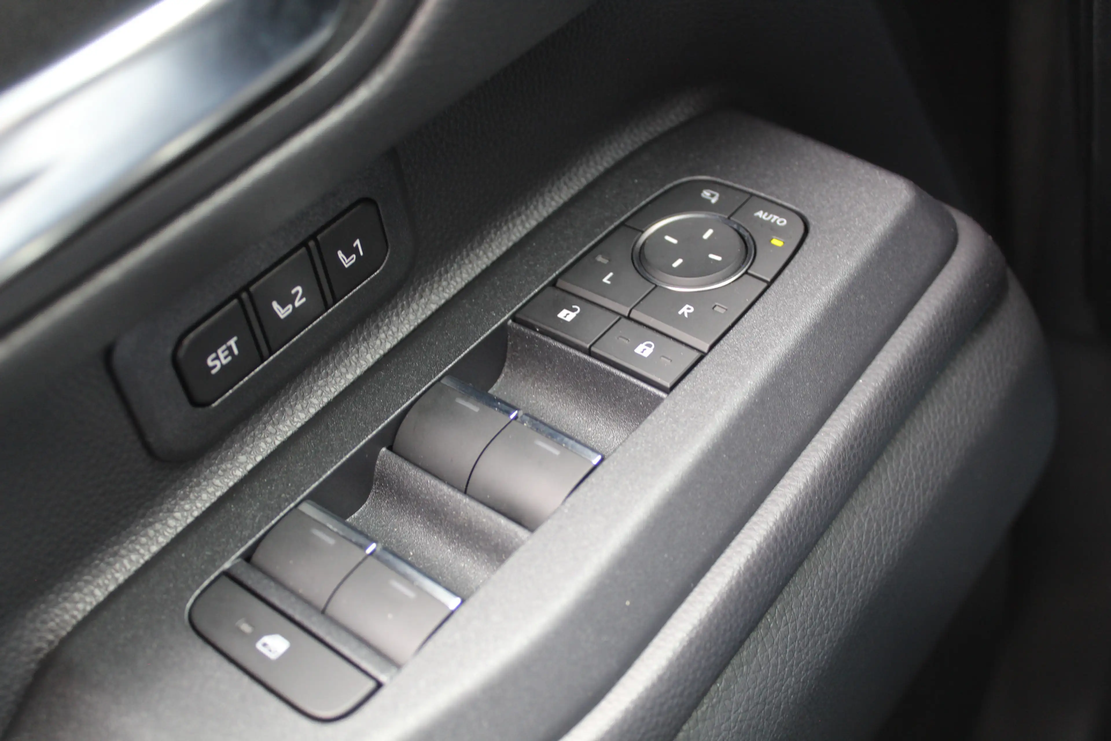 Toyota Land Cruiser 2.8 D-4D Professional 5p. | Rijklaar | Panodak | P — photo 32