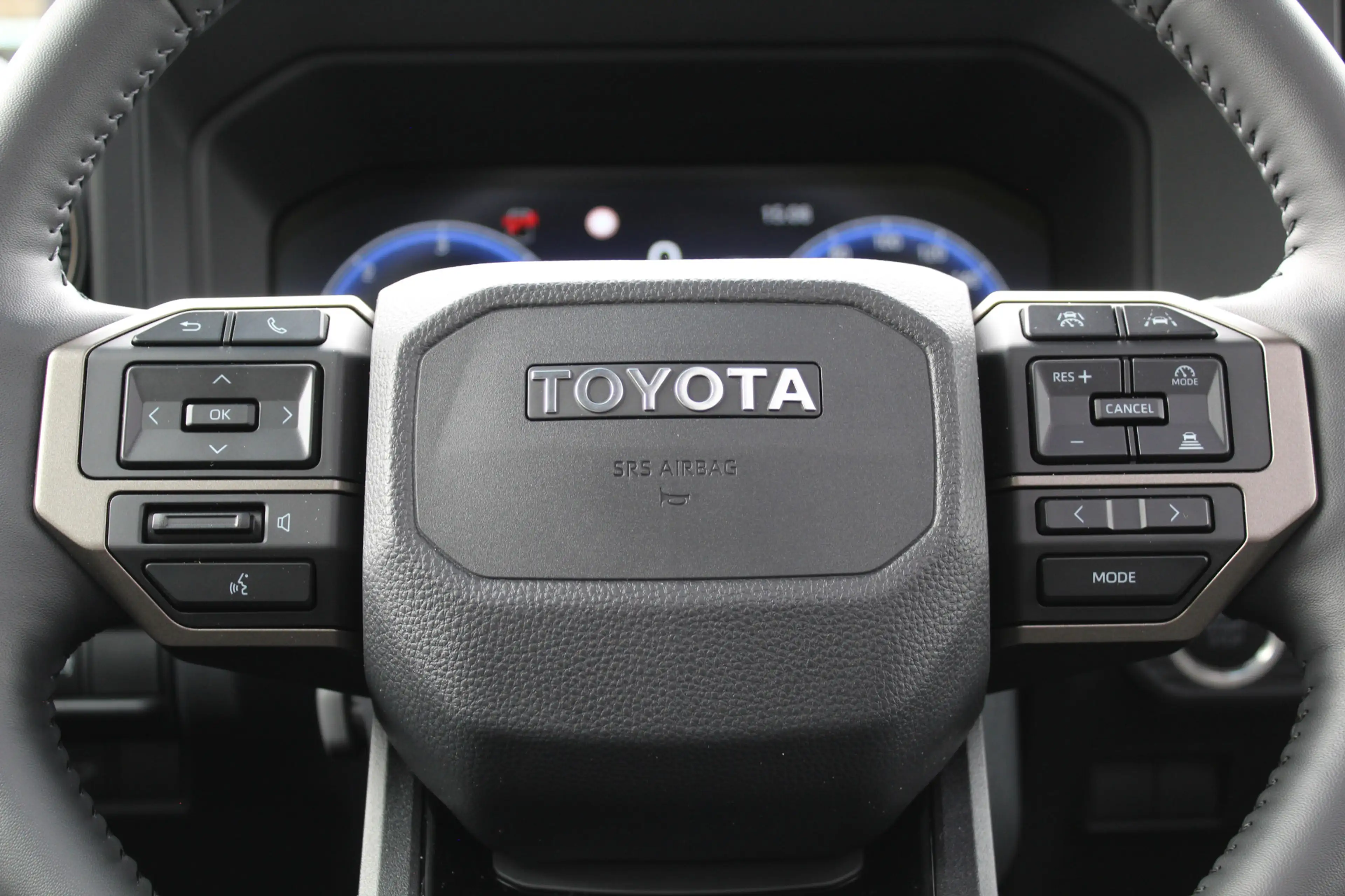 Toyota Land Cruiser 2.8 D-4D Professional 5p. | Rijklaar | Panodak | P — photo 21