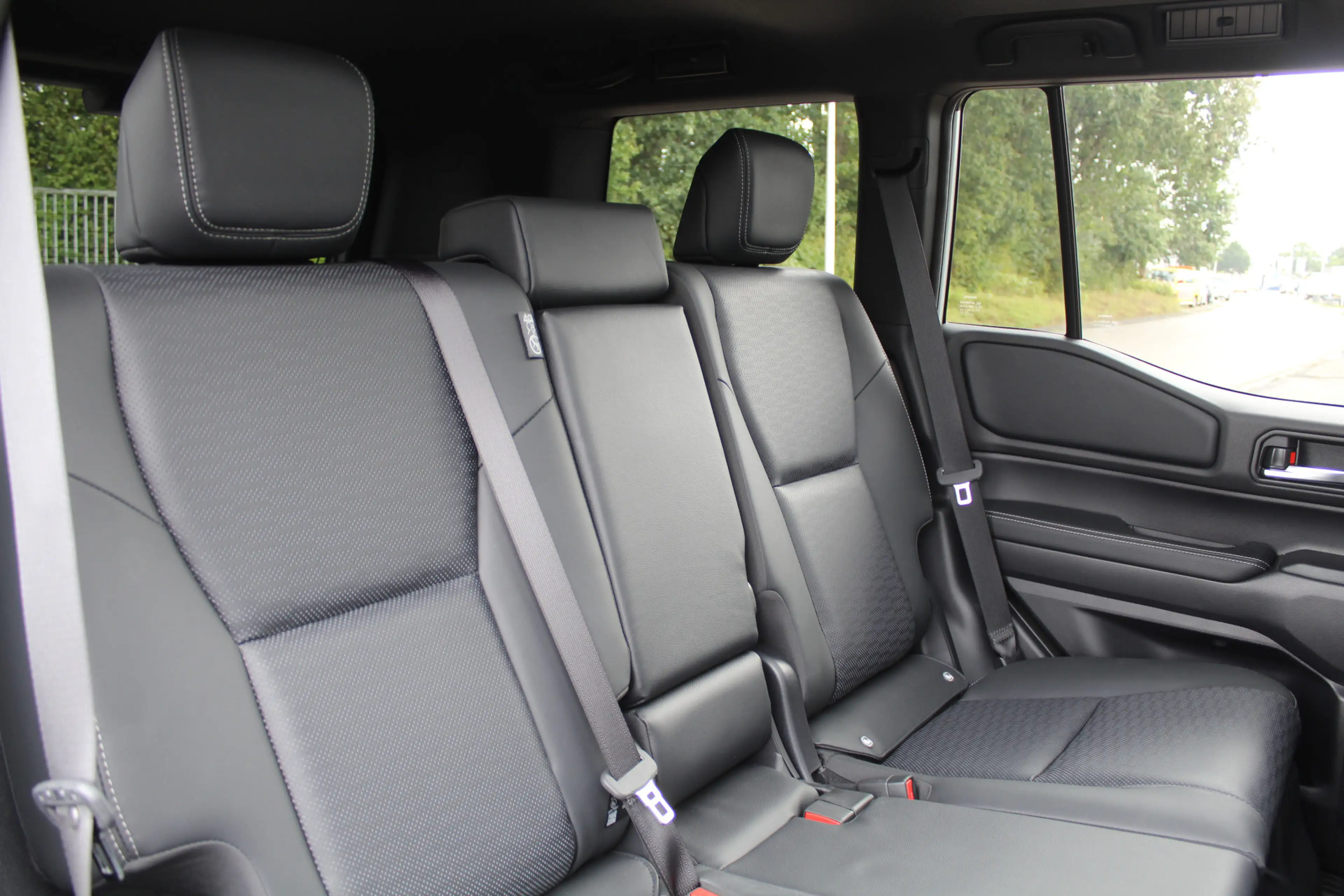 Toyota Land Cruiser 2.8 D-4D Professional 5p. | Rijklaar | Panodak | P — photo 16