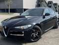 Alfa Romeo Giulia Giulia 2,2 16V 136 AT8 Schwarz - thumbnail 1