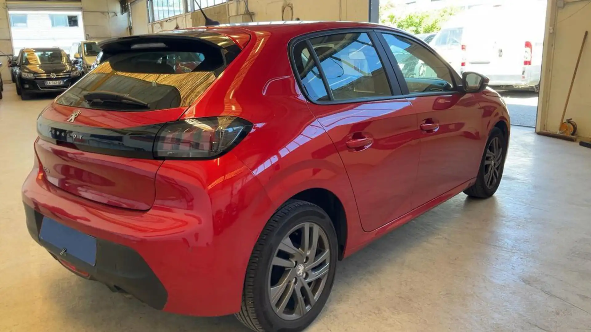 Peugeot 208 PureTech 75 Active Pack Rot - 2