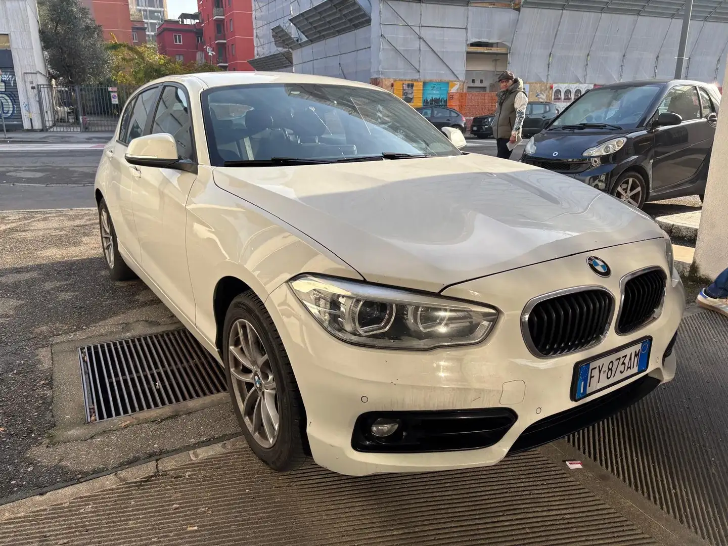 BMW 120 120d Business 5p auto Blanc - 1