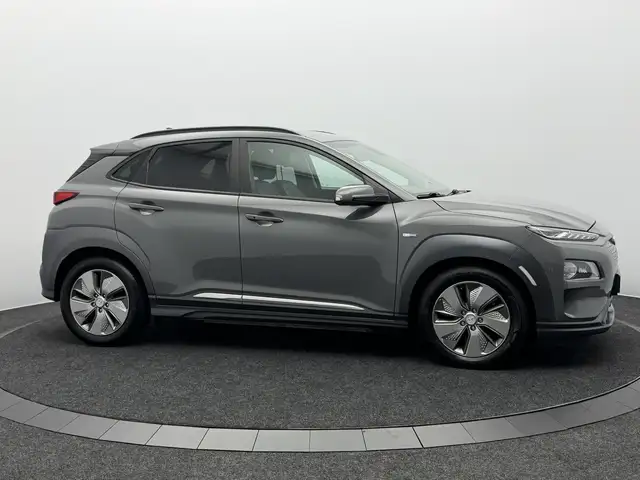 Hyundai Kona view 12