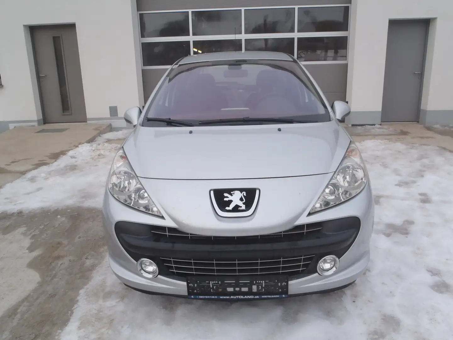 Peugeot 207 207 Ö3-Edition 1,4 16V VTi Ö3-Edition Grau - 1