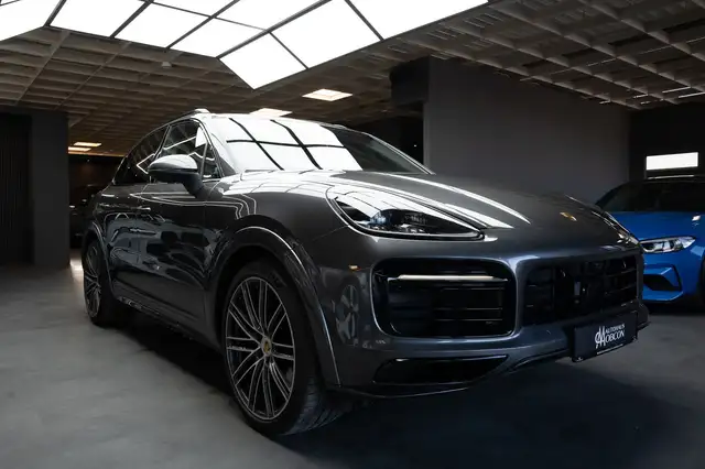 Porsche Cayenne BOSE | PANO | SPORTDESIGN | 22" | 360°