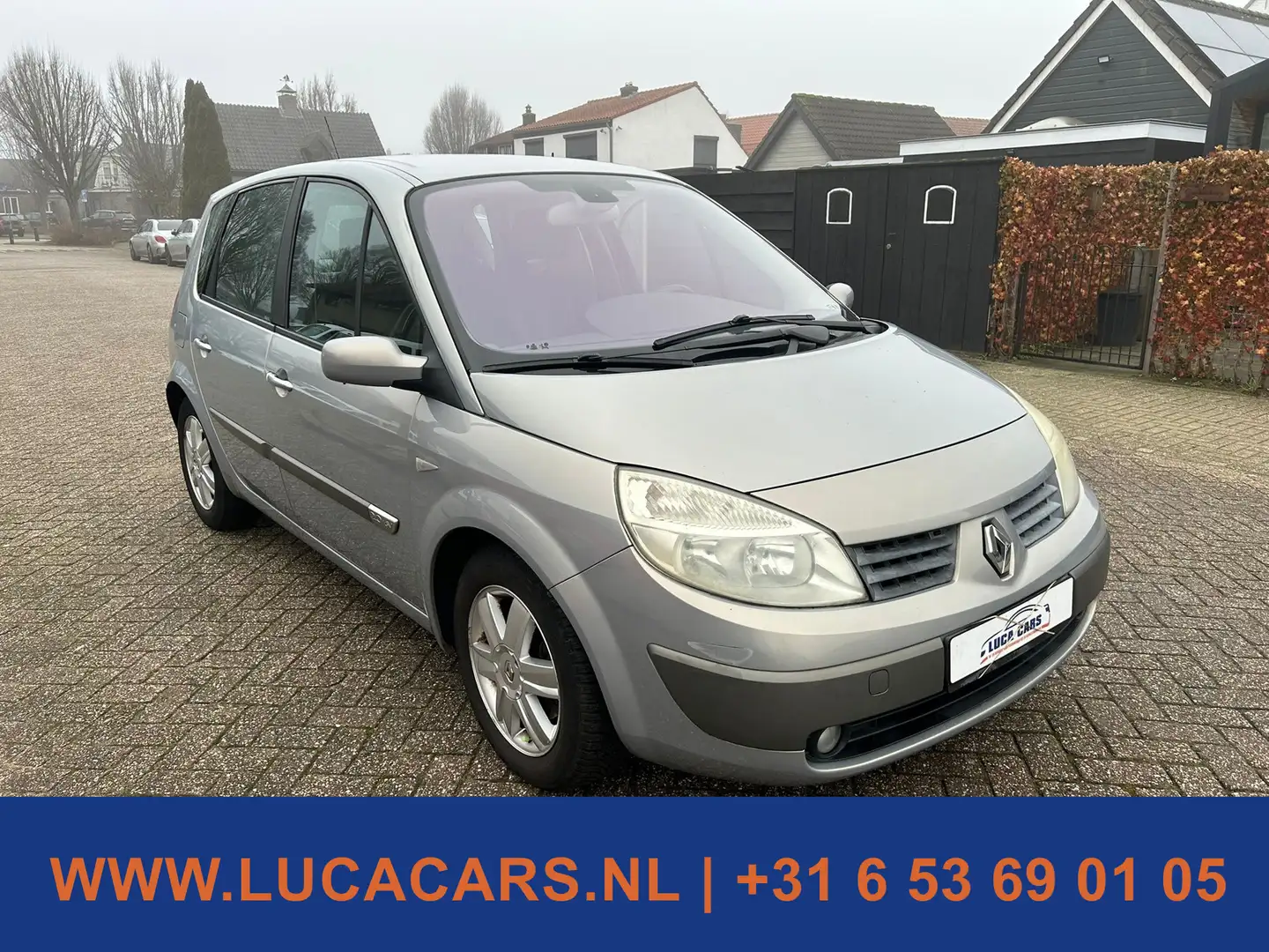 Renault Scenic 2.0-16V Expression Comfort NIEUWE APK! Beige - 2
