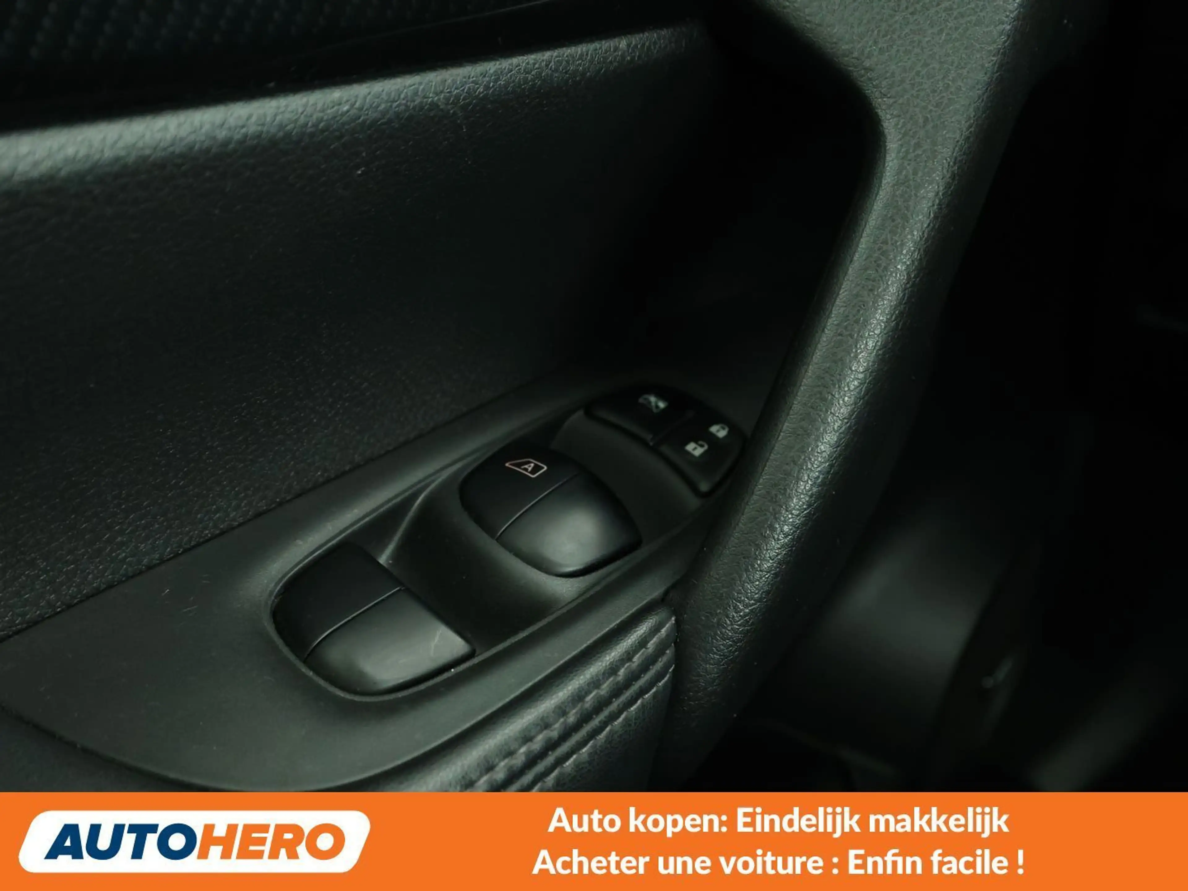 Nissan X-Trail 1.6 Tekna — photo 14