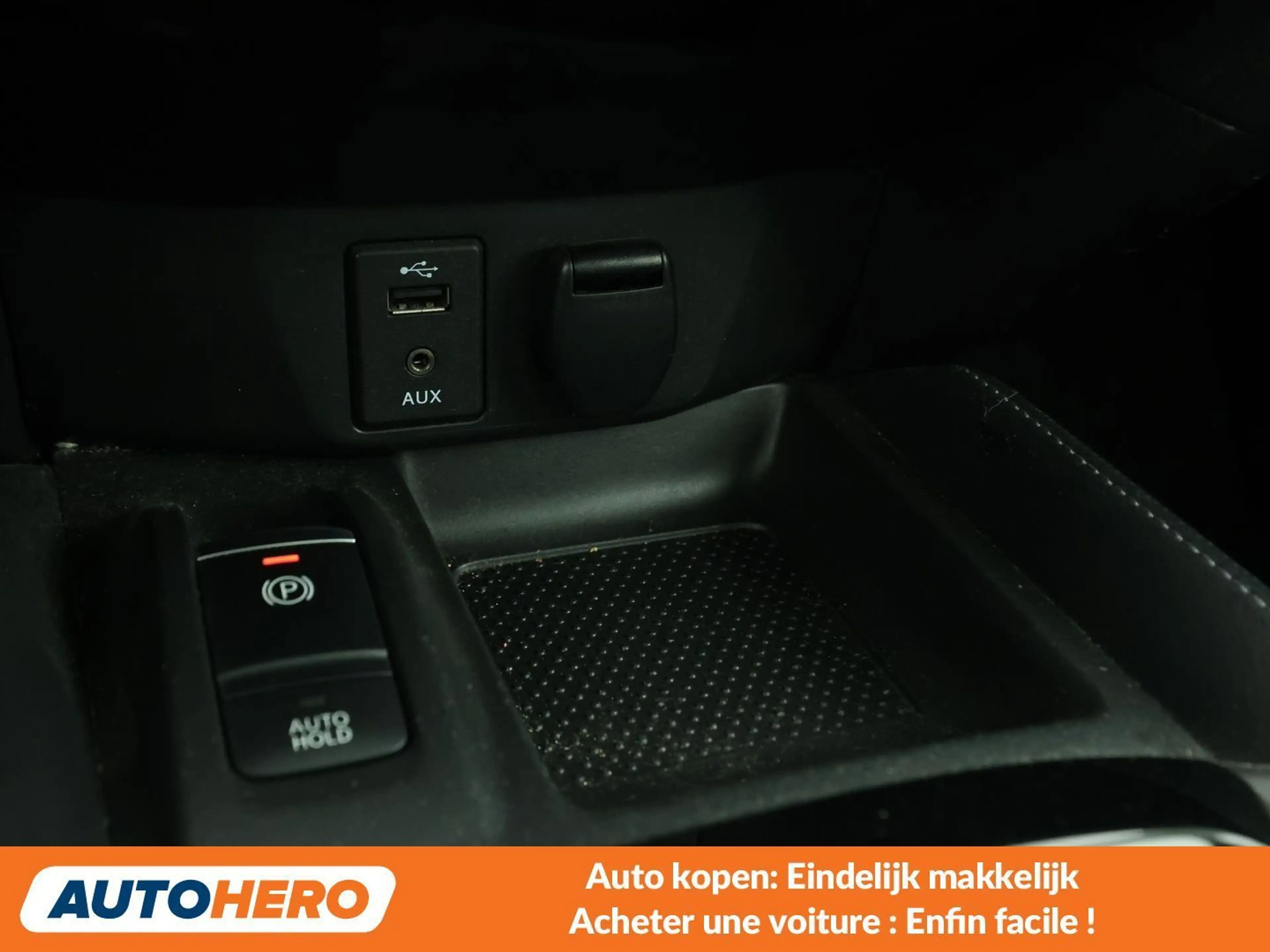 Nissan X-Trail 1.6 Tekna — photo 11