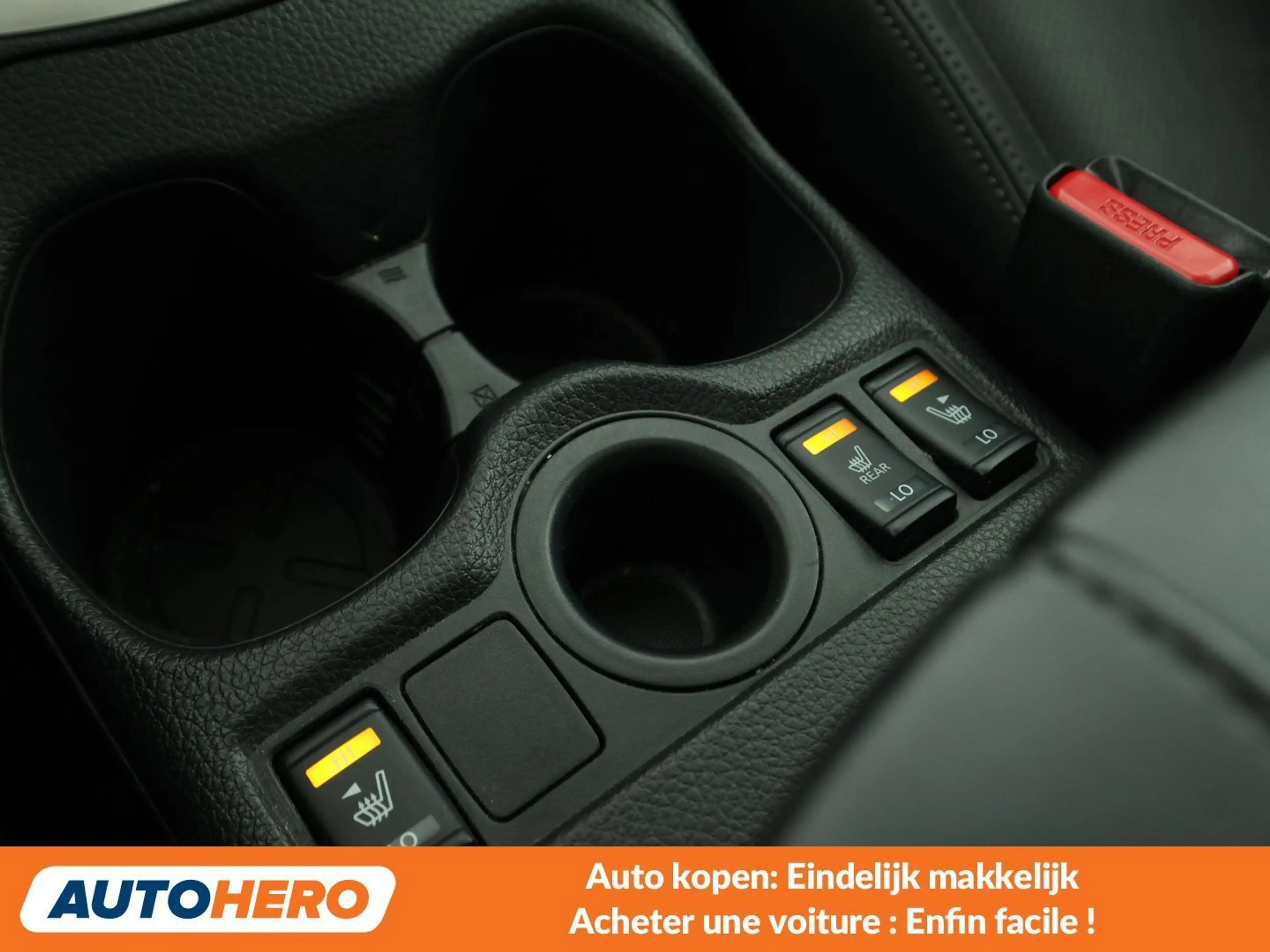 Nissan X-Trail 1.6 Tekna — photo 12
