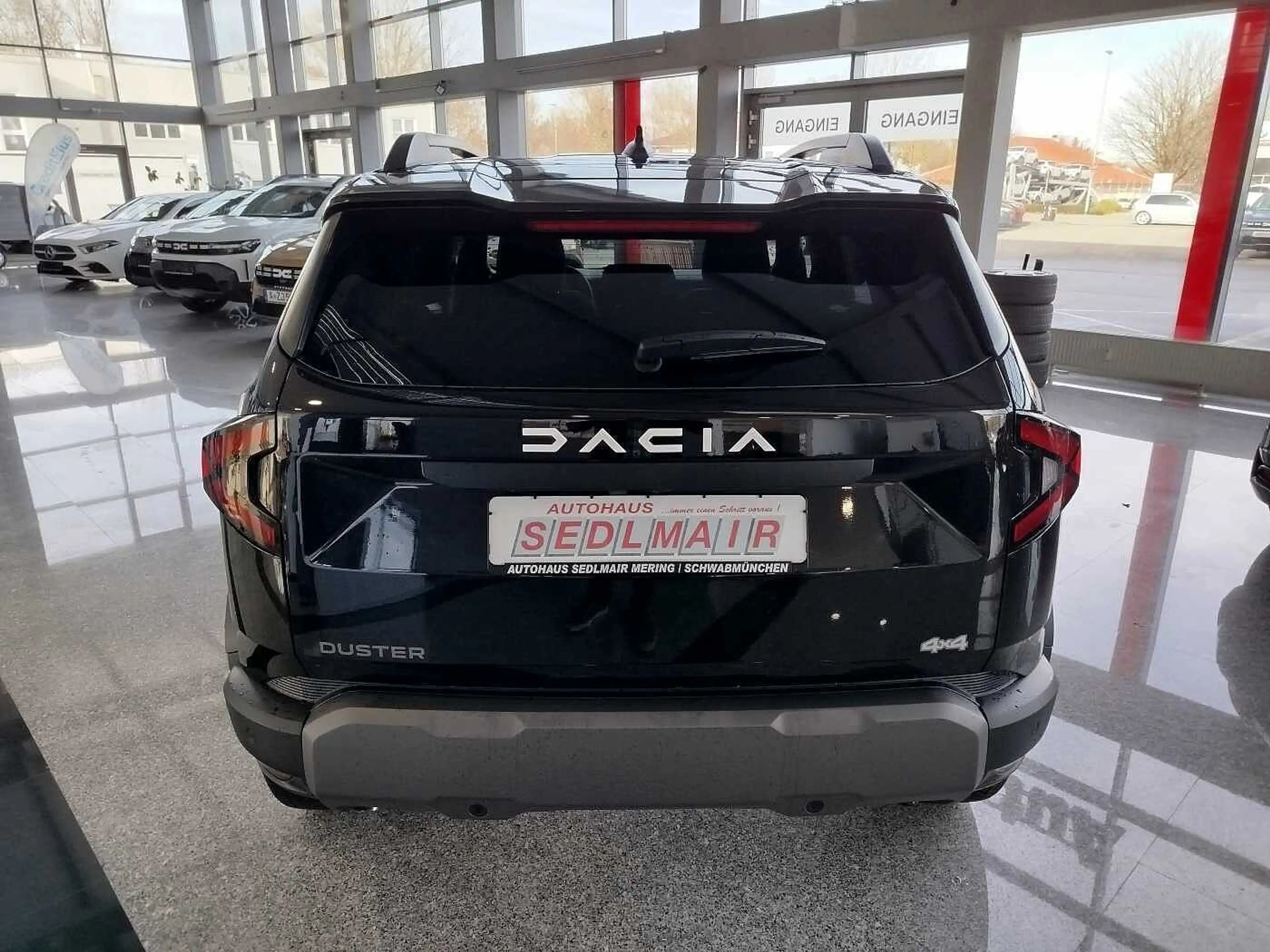 Dacia Duster Journey TCe 130 4x4 AHK+Winter+City+Technik — photo 5