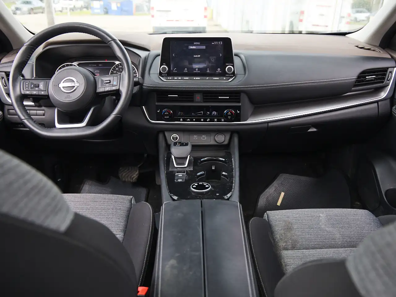 Nissan Rogue снимка Nissan Rogue