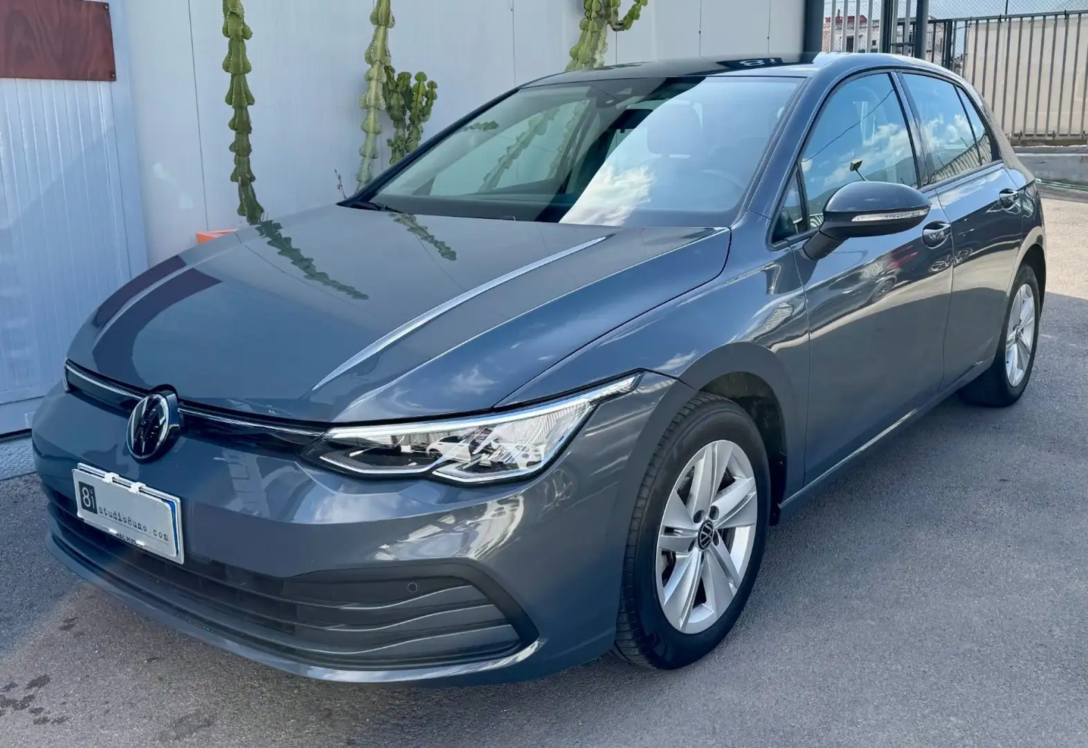 Volkswagen Golf 2.0 TDI DSG SCR Life Gris - 1