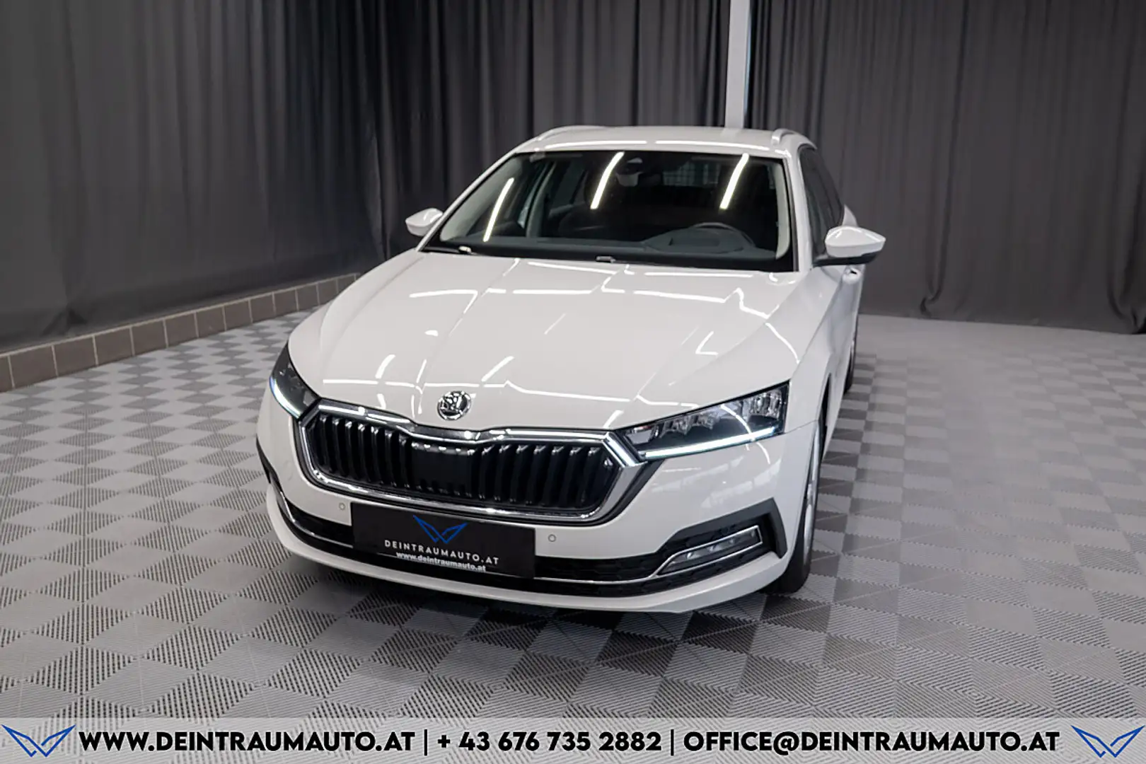 Skoda Octavia Combi 2,0 TDI Style DSG*AHK*1-BESITZ*LENKRADHEI... Weiß - 2