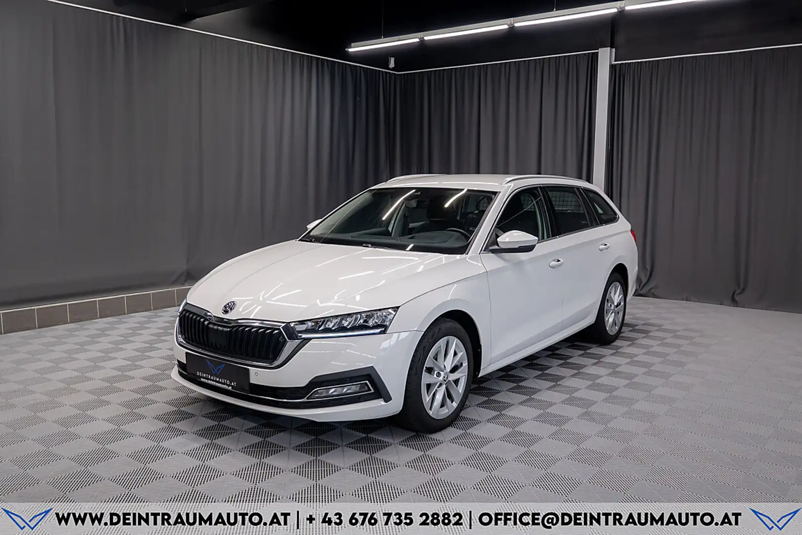 Skoda Octavia Combi 2,0 TDI Style DSG*AHK*1-BESITZ*LENKRADHEI... Weiß - 1