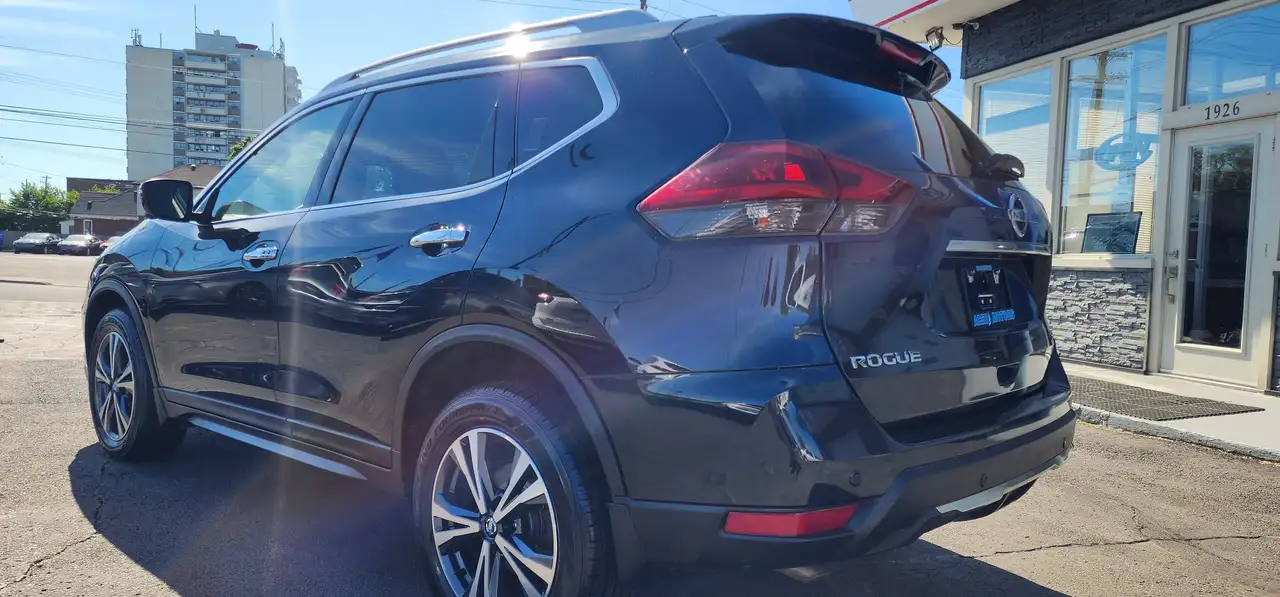 Nissan Rogue снимка Nissan Rogue