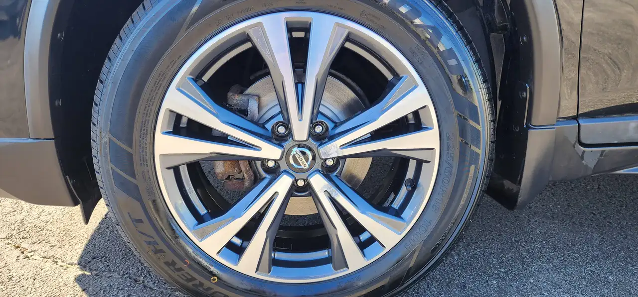 Nissan Rogue снимка Nissan Rogue
