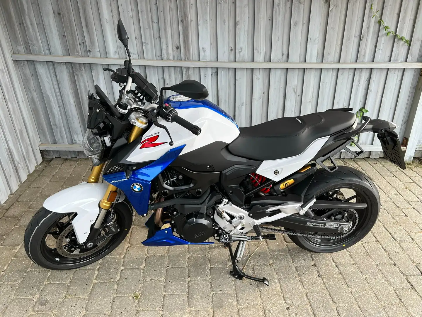 BMW F 900 R White - 1