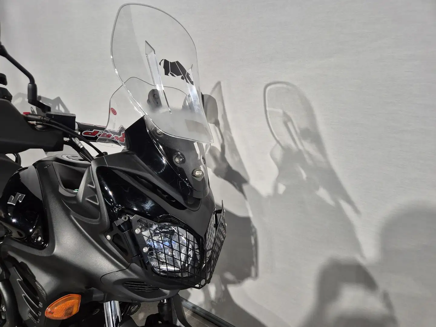 Suzuki V-Strom 650 DL Zwart - 2