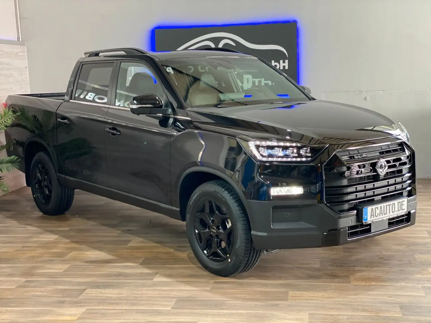 KGM Musso Grand BLACK 4WD AT 2,2 e-XDi *Leder*360 Černá - 2