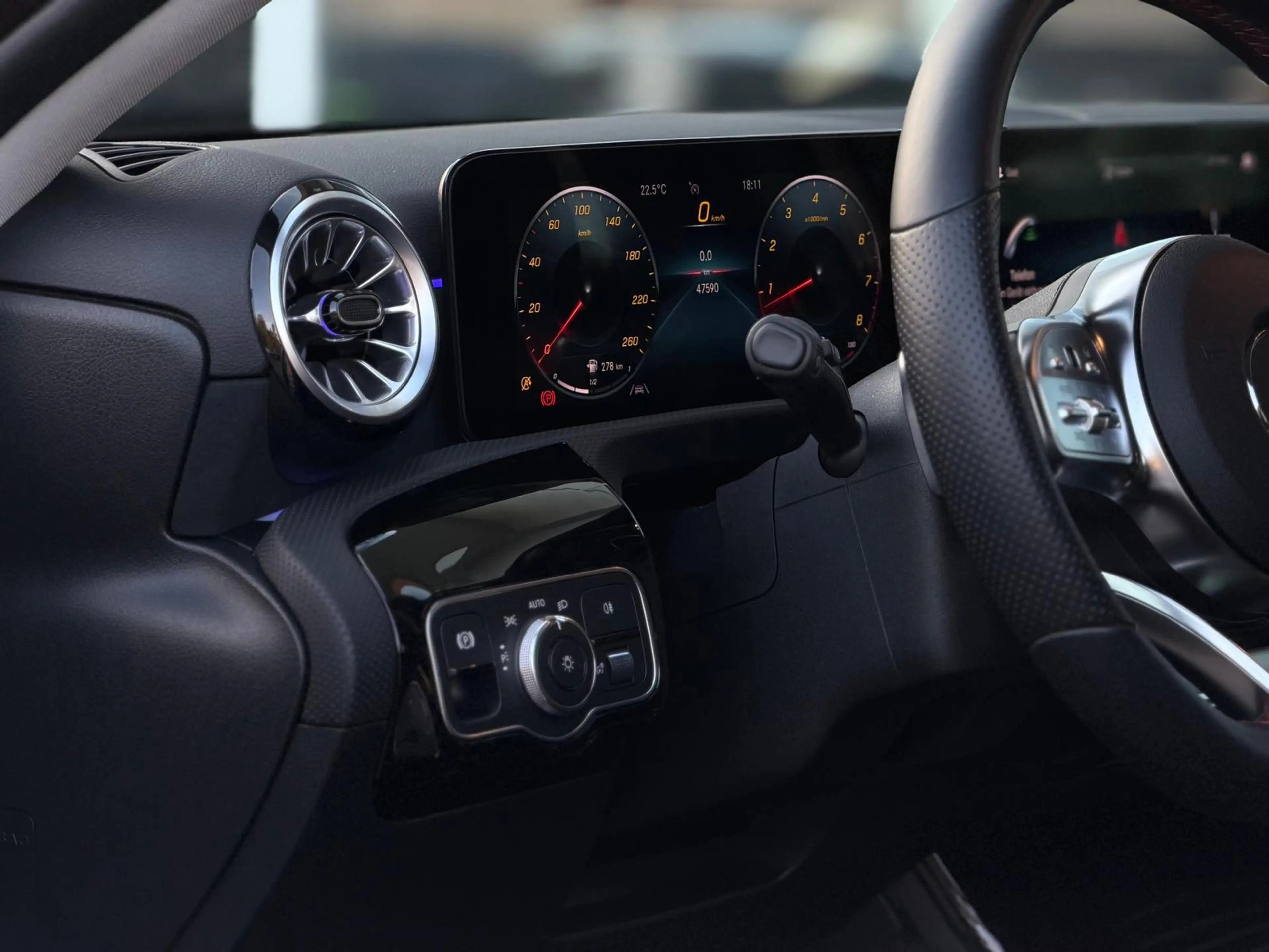 Mercedes-Benz A 250 4Matic*AMG*Ambiente*360°*Matrix* — photo 11