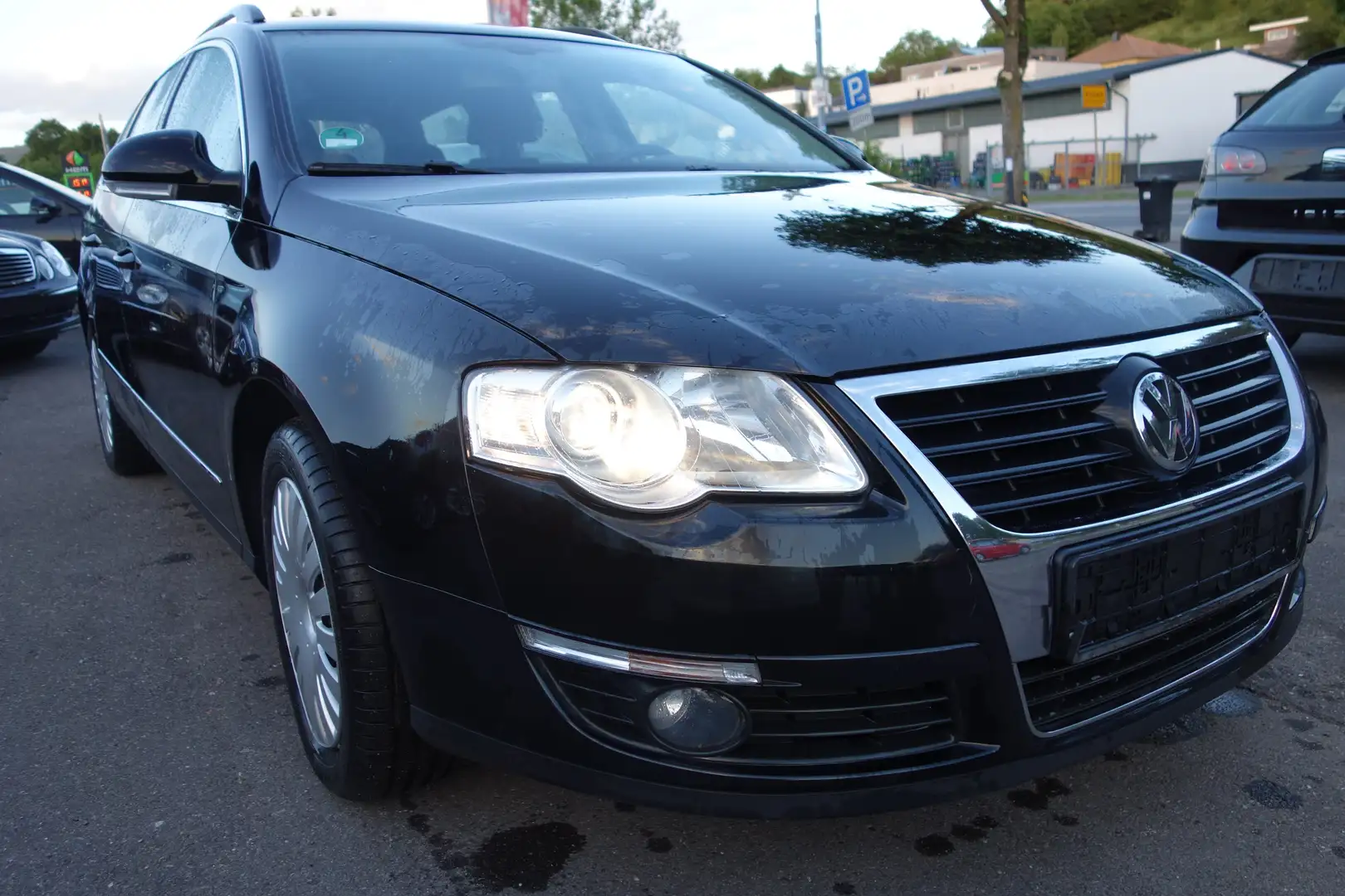 Volkswagen Passat Variant Passat Variant Diesel 1.9 TDI DPF Trendline Černá - 1