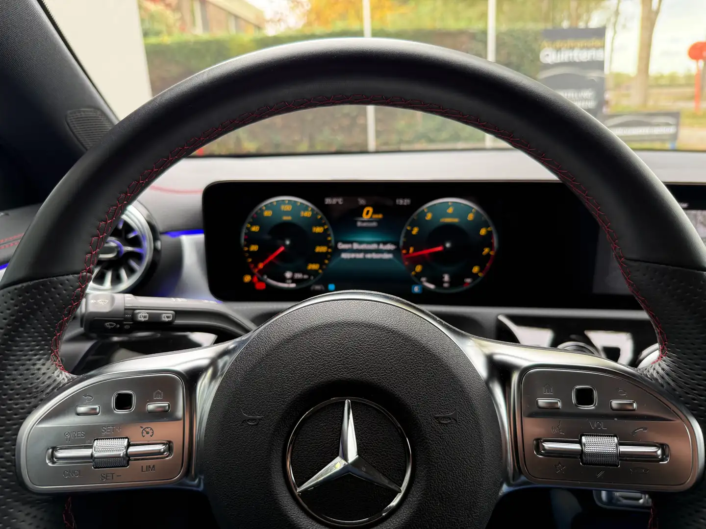 Mercedes-Benz CLA 180 AMG LINE,Sfeerlicht,Sportzetels,Camera,leder/Alcan Noir - 2