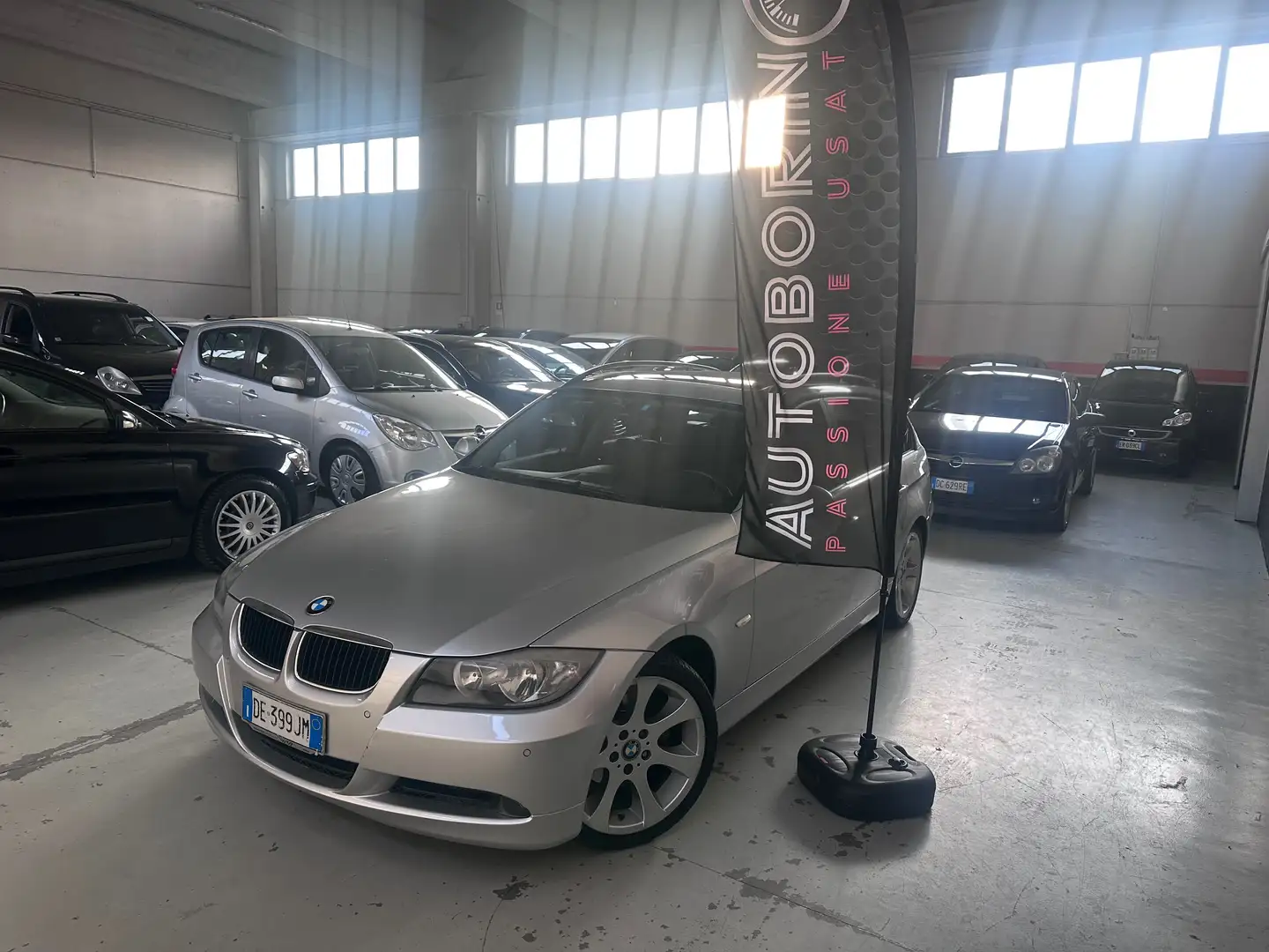 BMW 320 320d Touring Futura - 1
