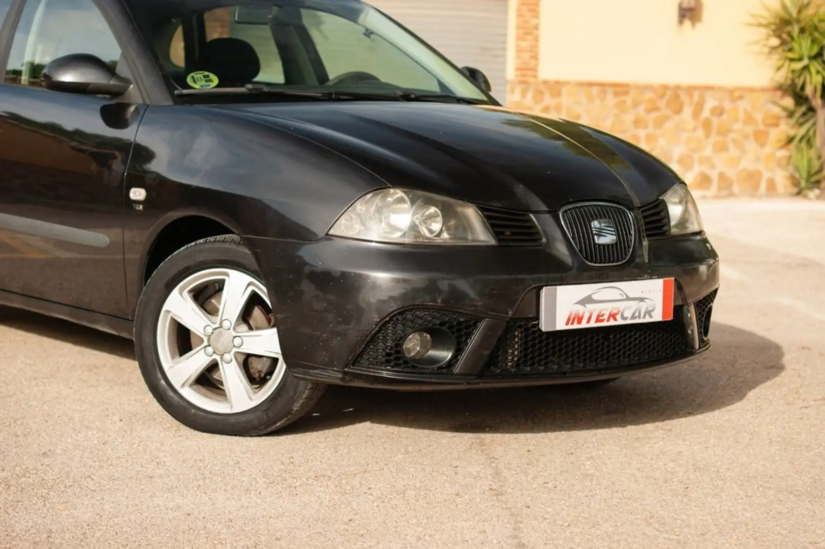SEAT Ibiza 1.9 TDi Stylance Negro - 2