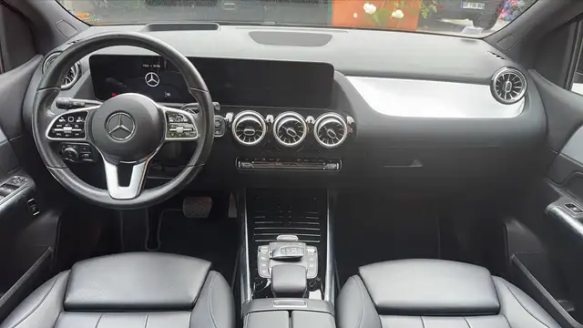 Mercedes-Benz B-Class view 11